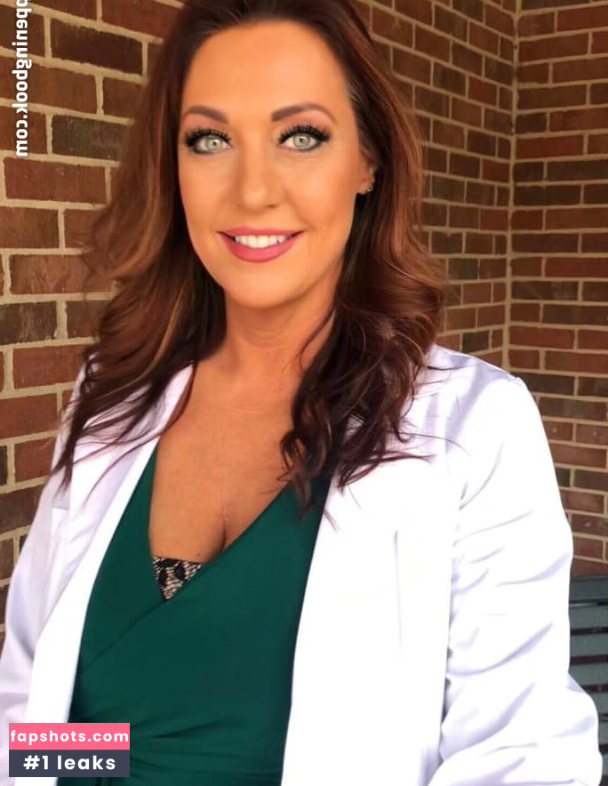 KellyK gallery photo #21