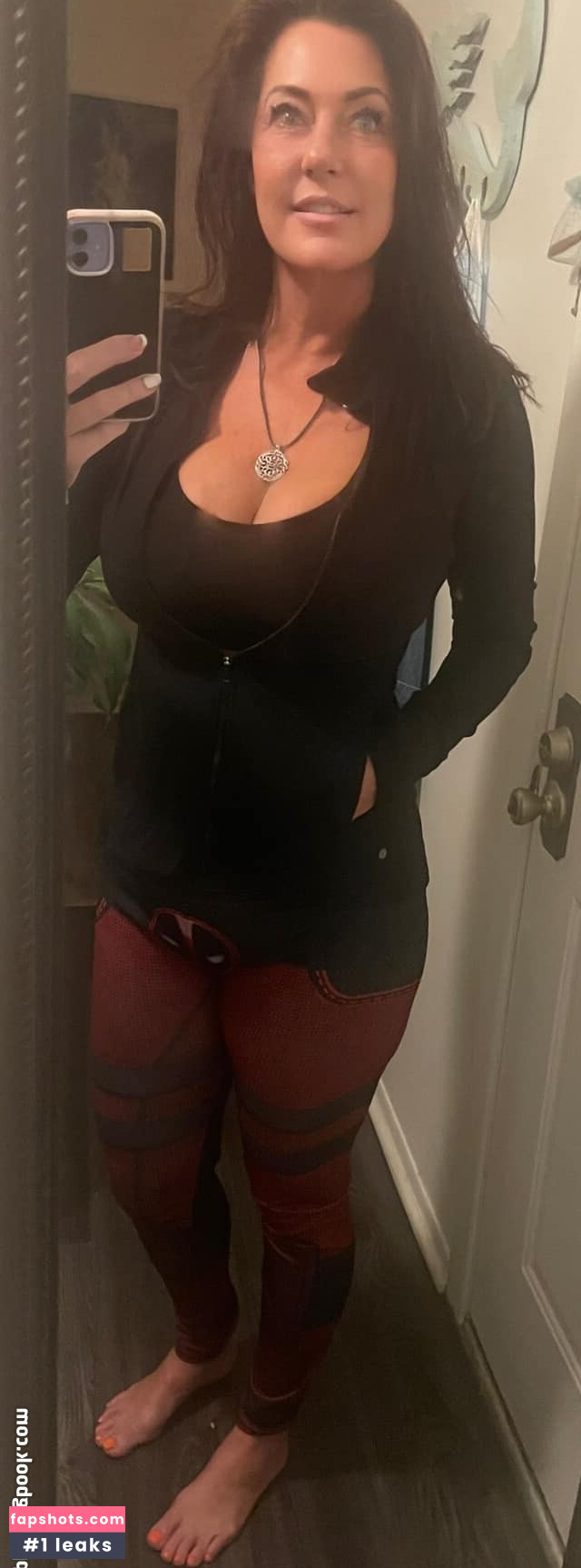 KellyK nude babe gallery