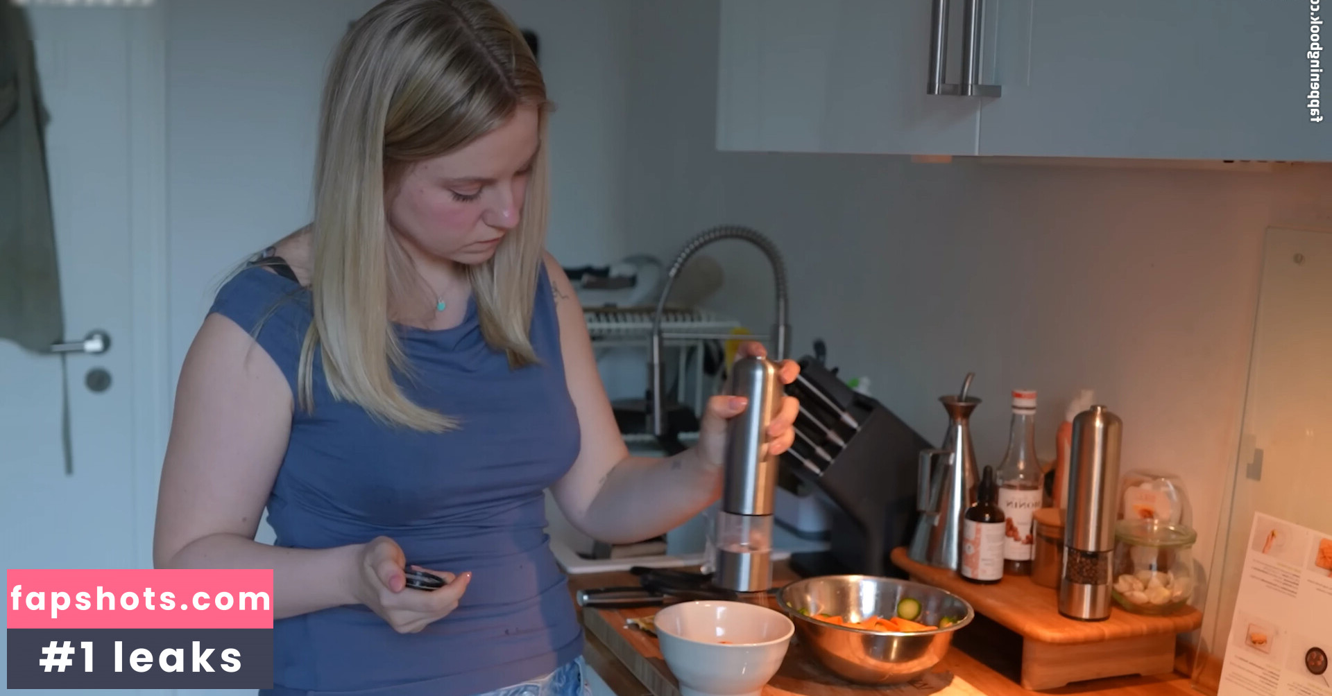 KellyMissesvlog Nude Leaks OnlyFans Photos #17 - LeakJerk