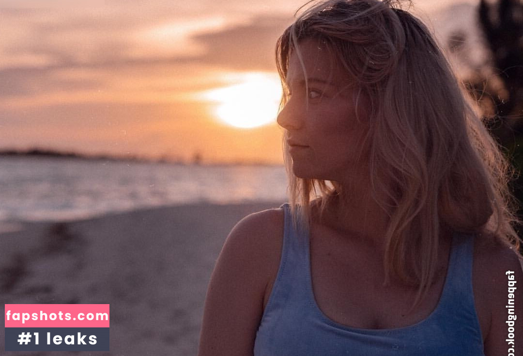 KellyMissesvlog Nude Leaks OnlyFans Photos #25 - LeakJerk