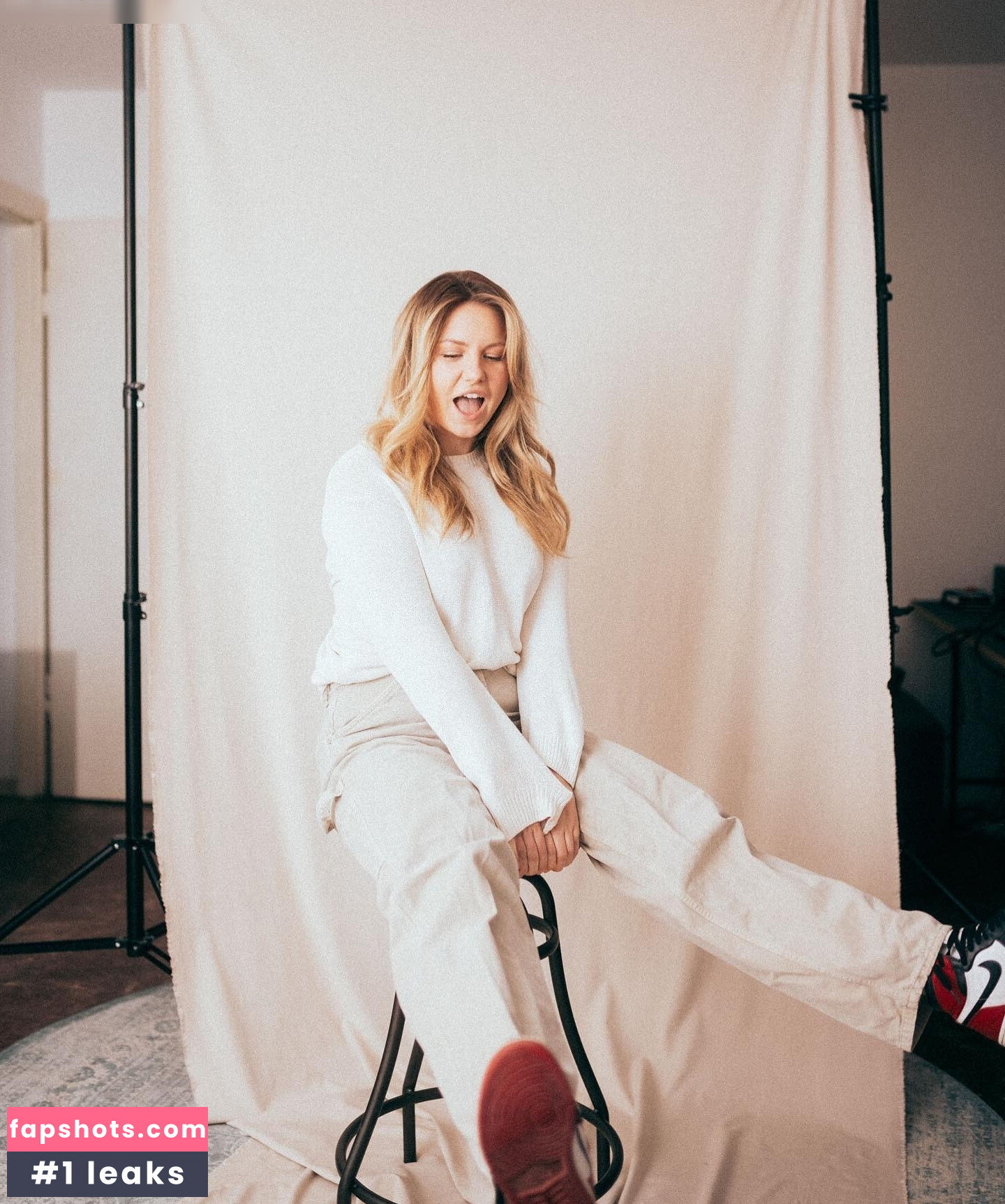 KellyMissesvlog Nude Leaks OnlyFans Photos #43 - LeakJerk