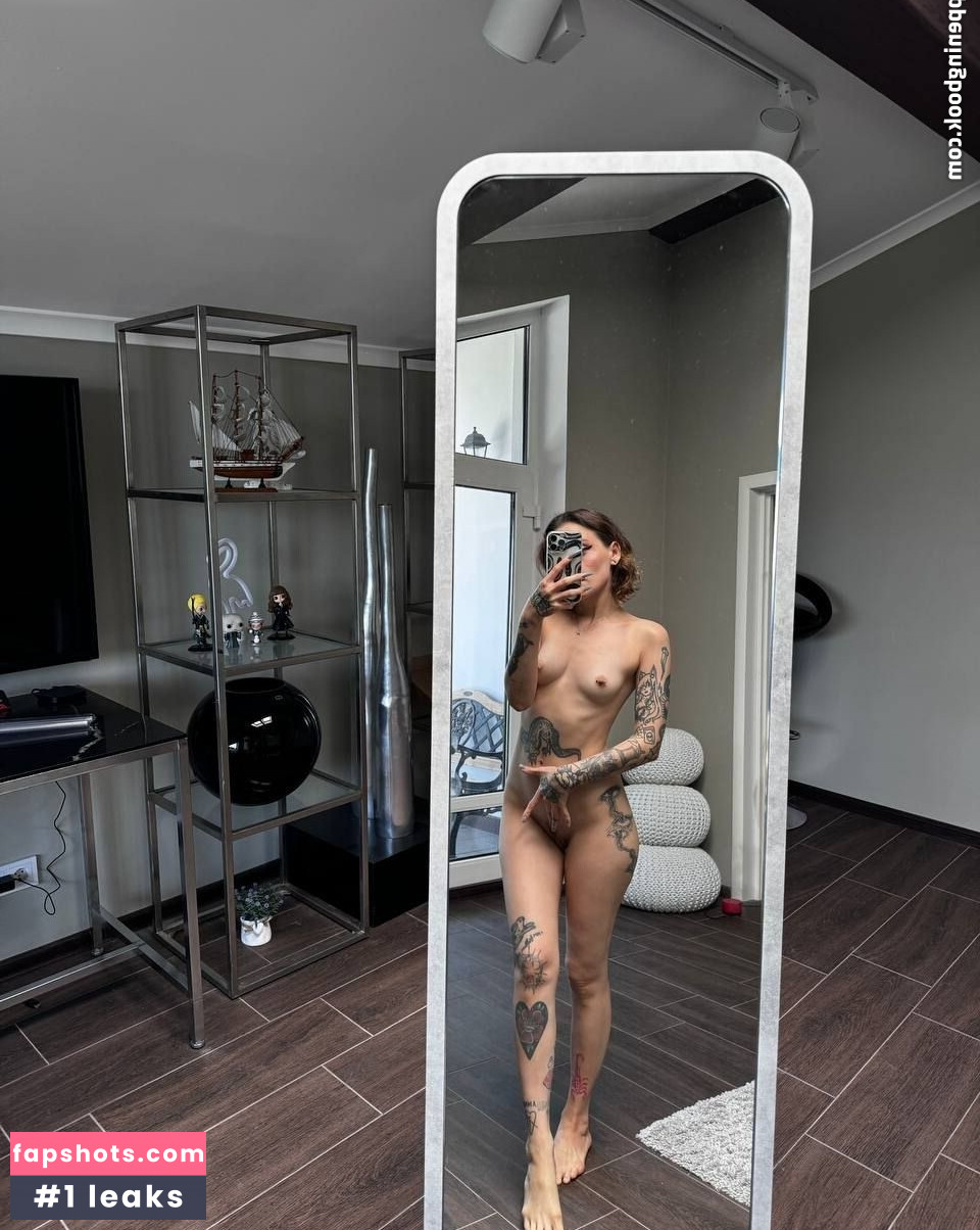 KellyWoW gallery photo #13