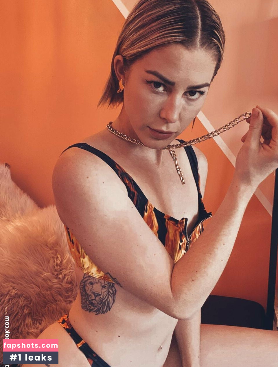 Kelsey Darragh gallery photo #11