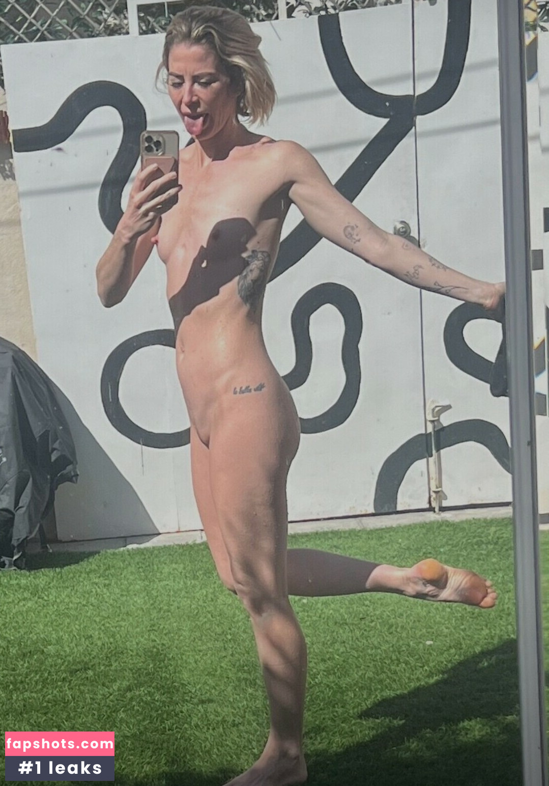 Kelsey Darragh gallery photo #18