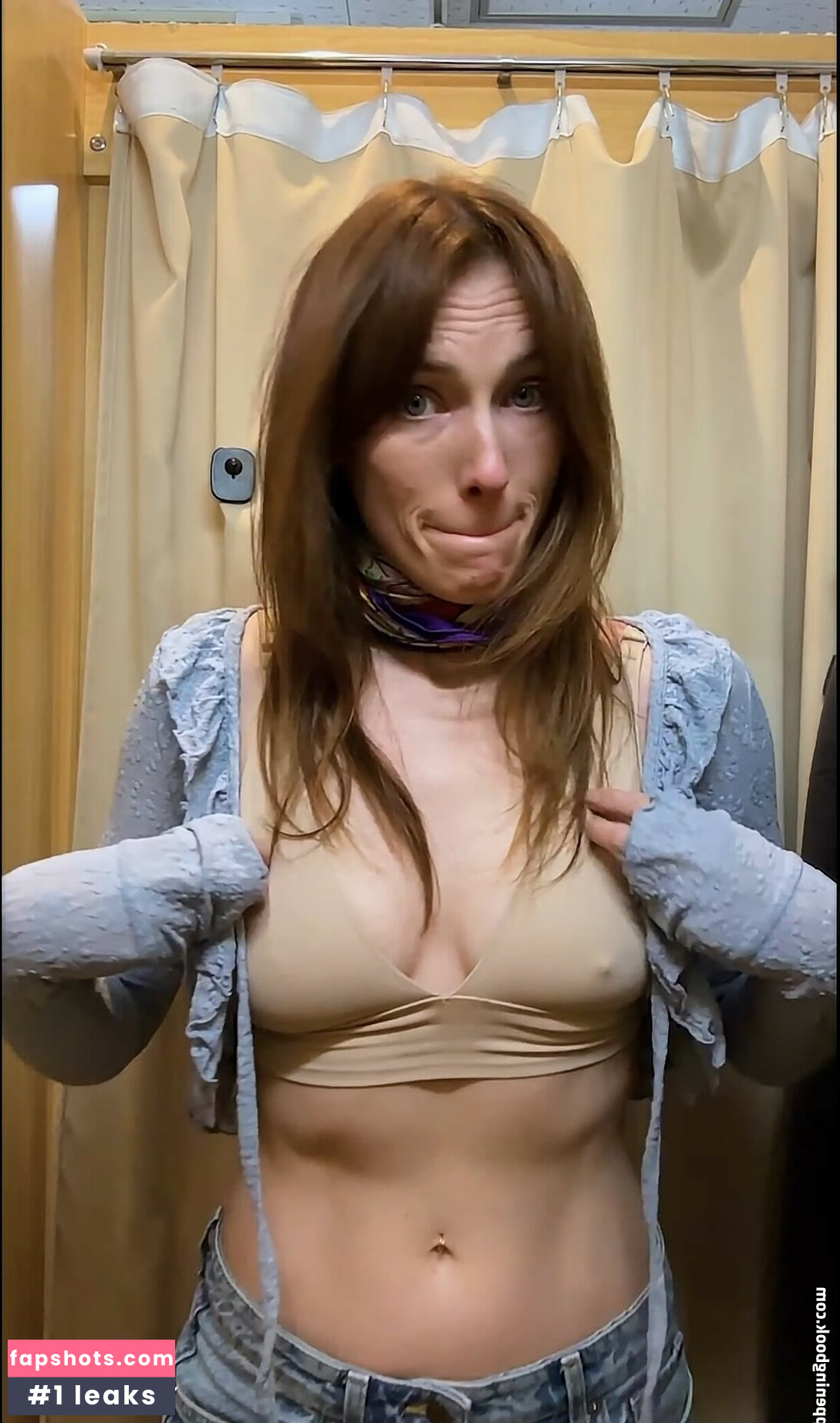 Kelsey Marillis gallery photo #19