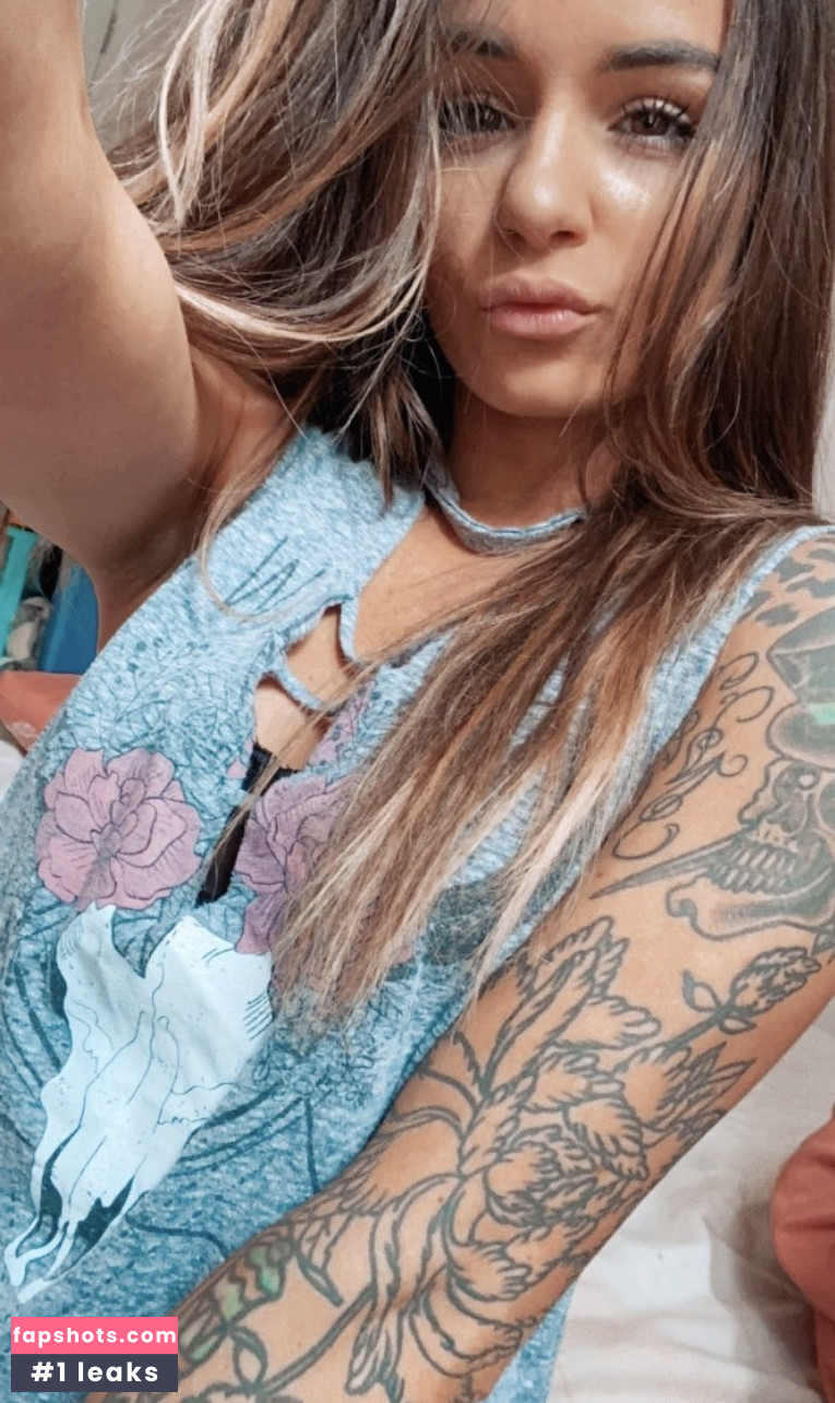 Kelsey Vaughn Nude Leaks OnlyFans Photos #4 - LeakJerk