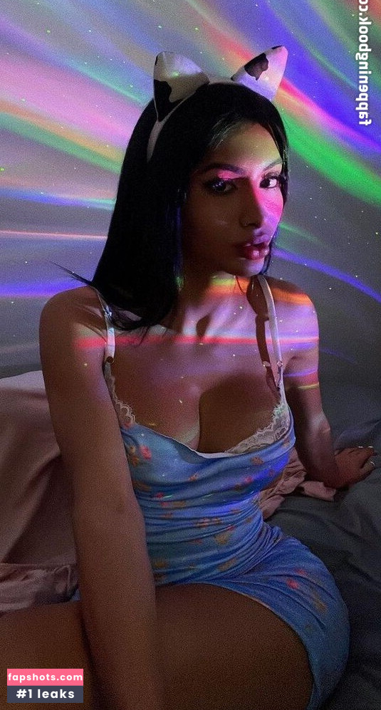 Kendall Hadid gallery photo #17