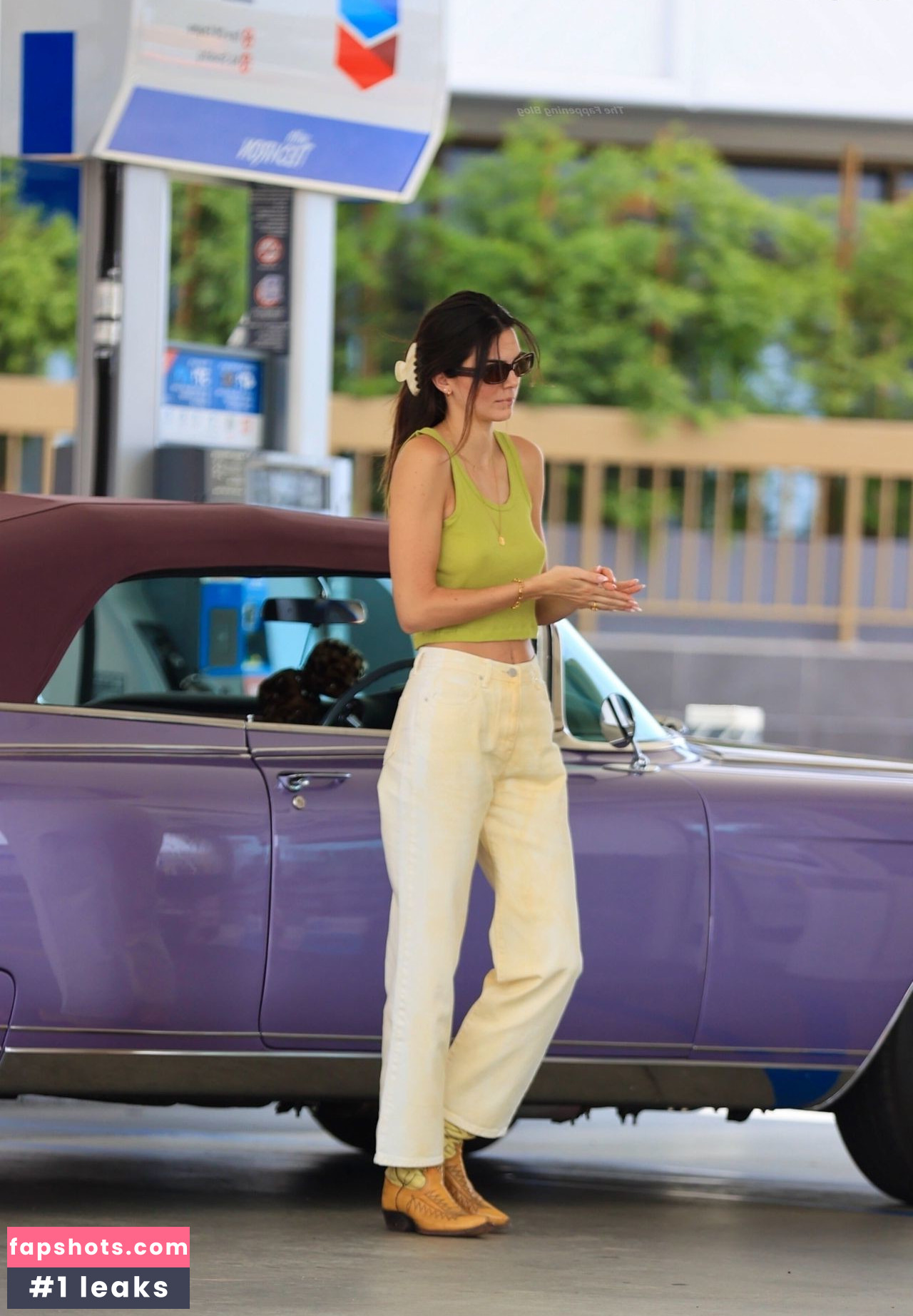 Kendall Jenner gallery photo #1963