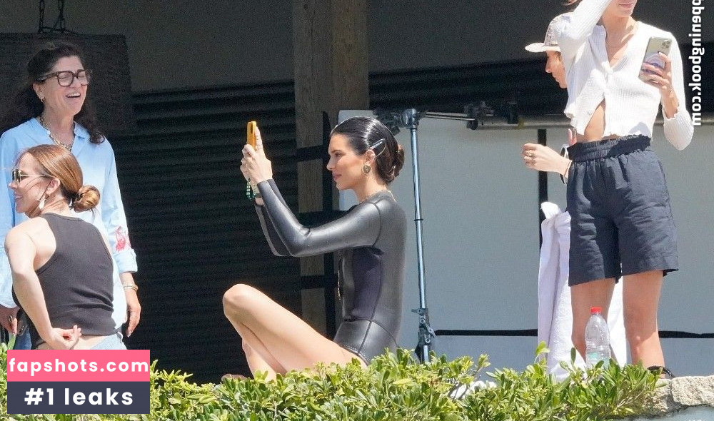 Kendall Jenner gallery photo #2017