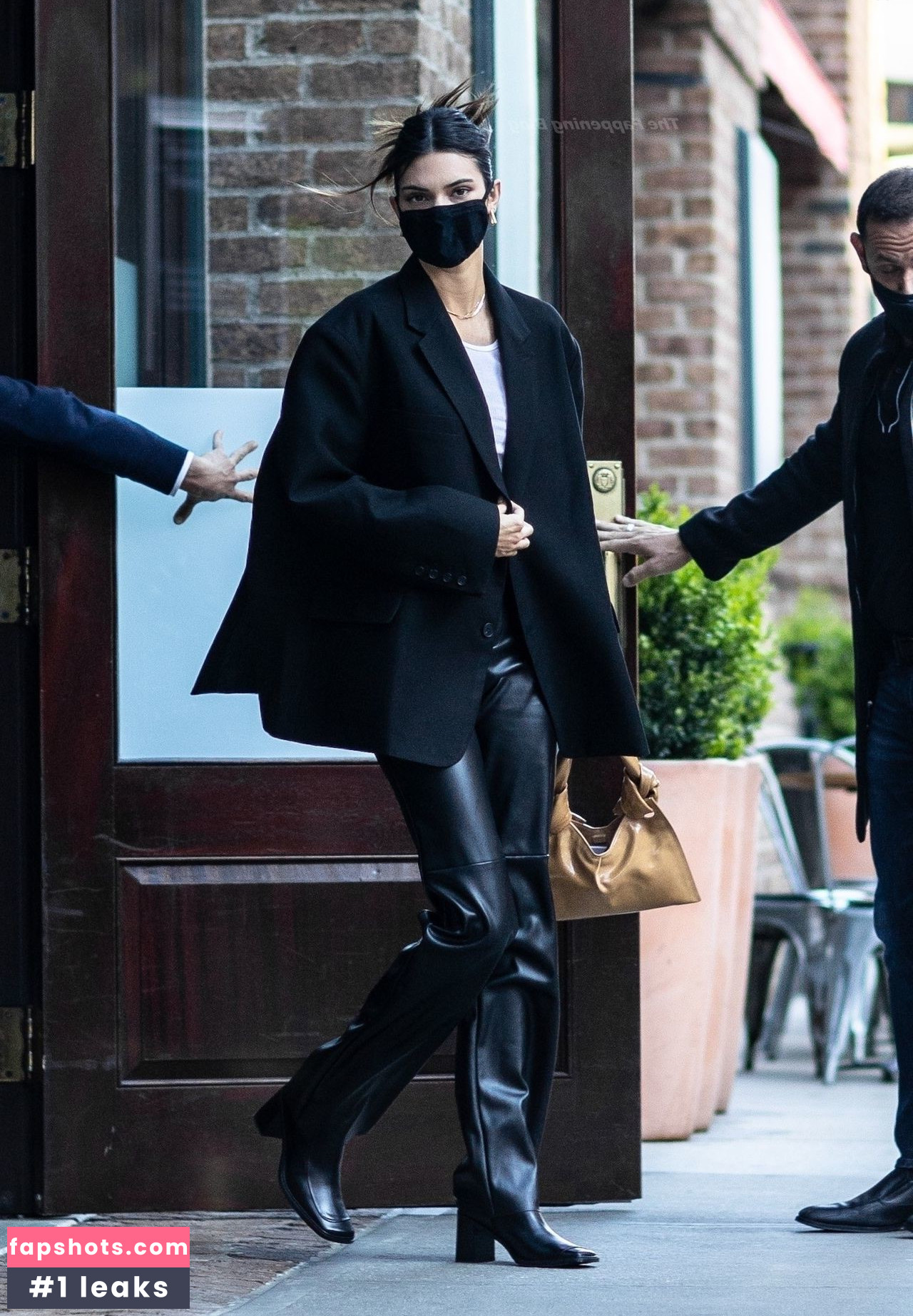 Kendall Jenner gallery photo #2185