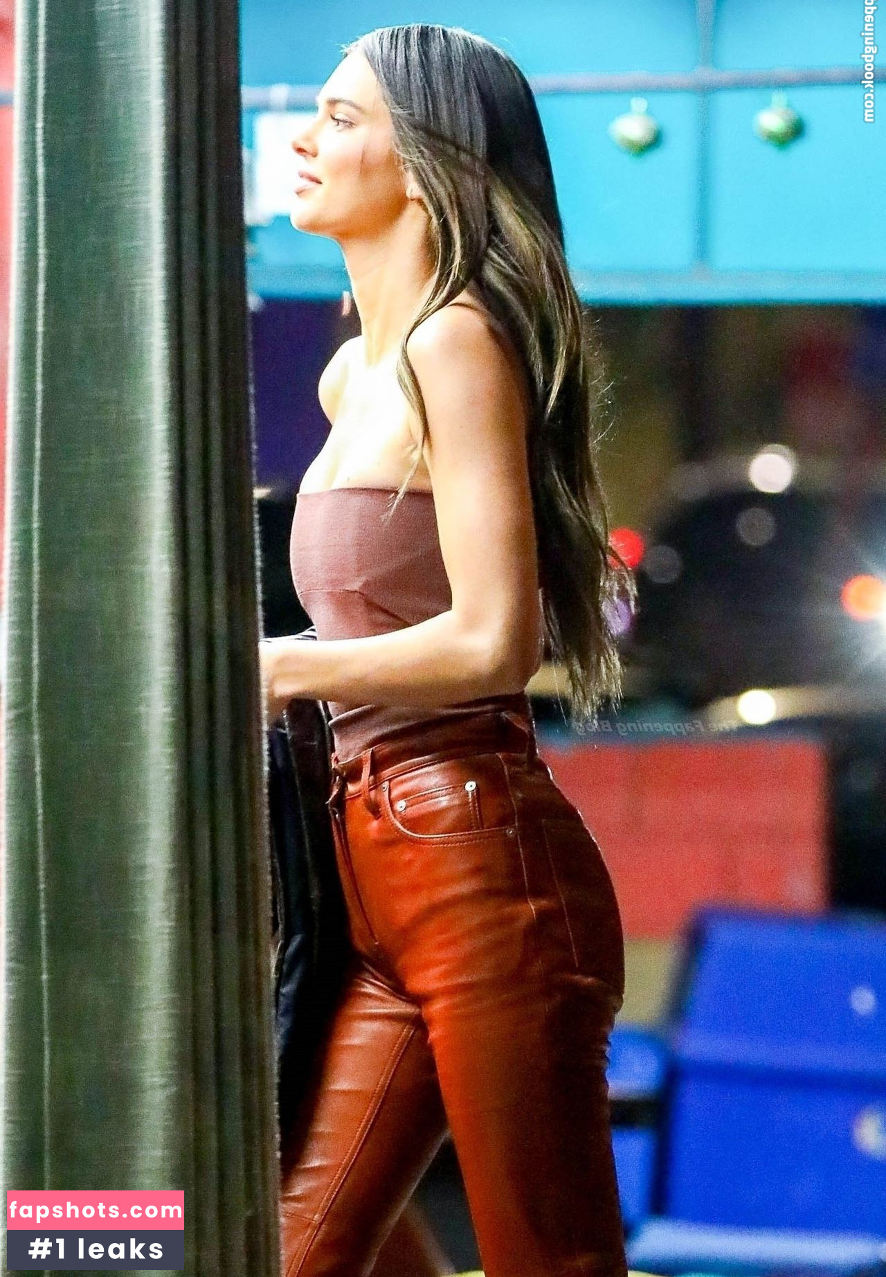 Kendall Jenner gallery photo #2211