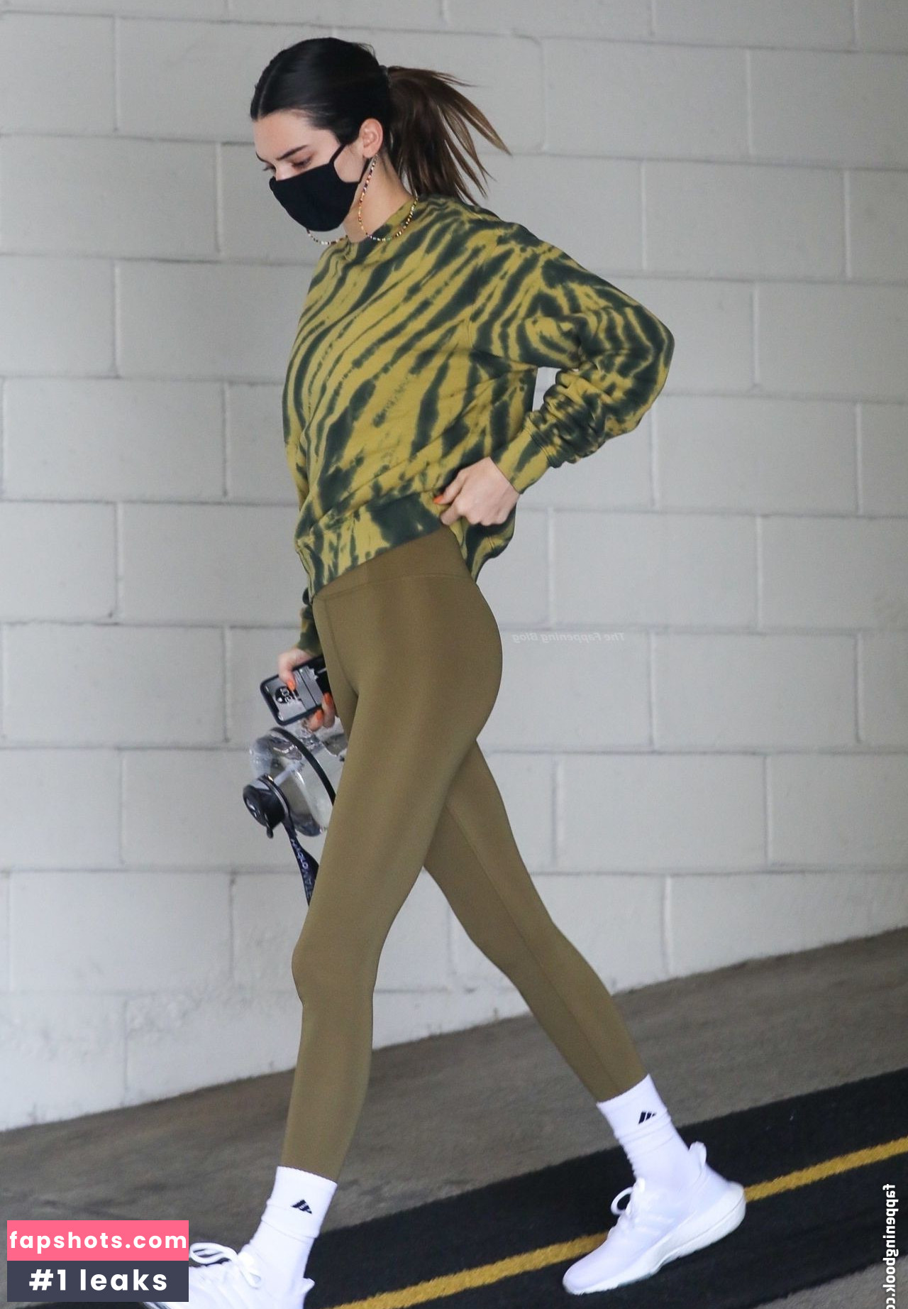 Kendall Jenner gallery photo #2385