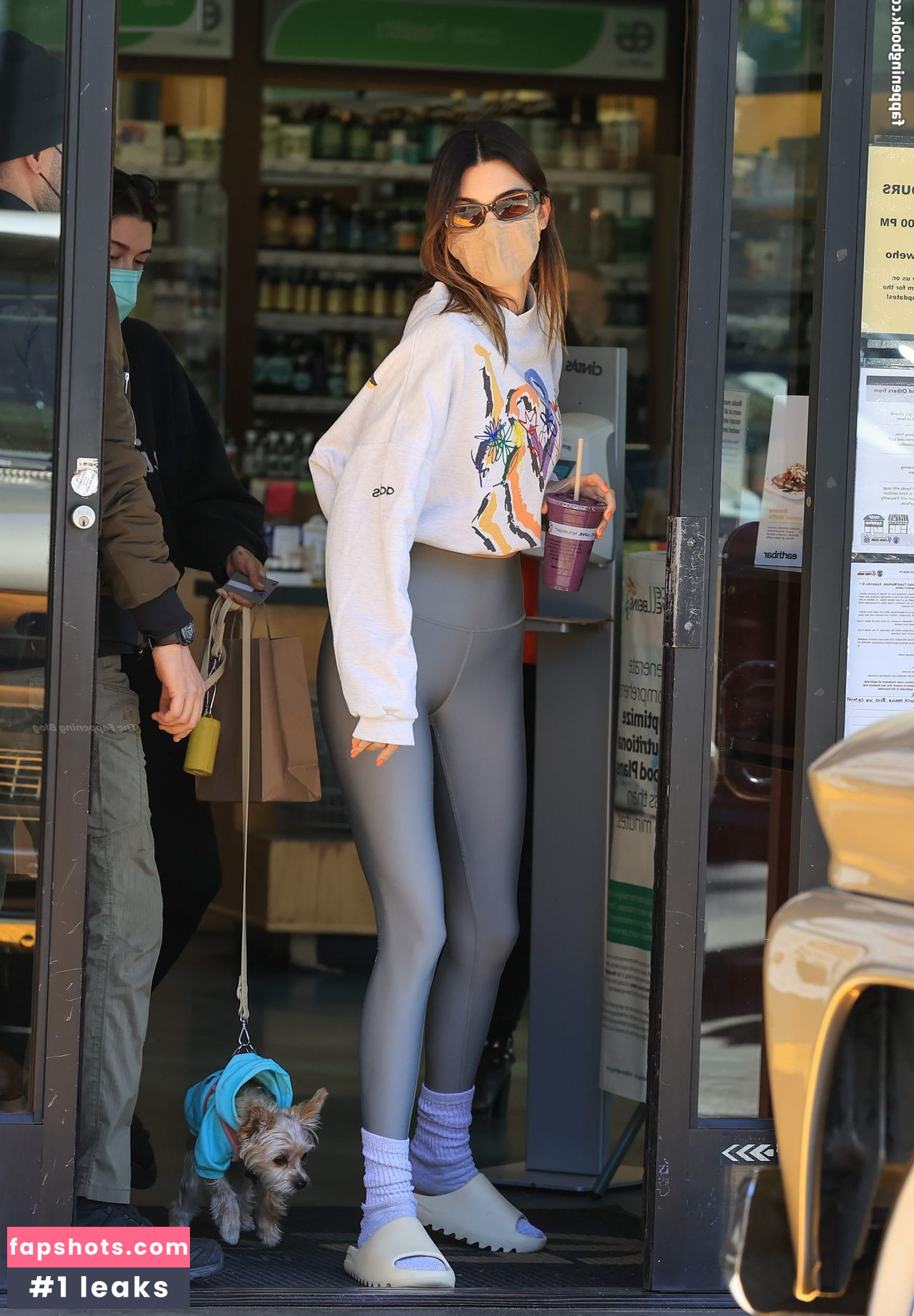 Kendall Jenner gallery photo #2393