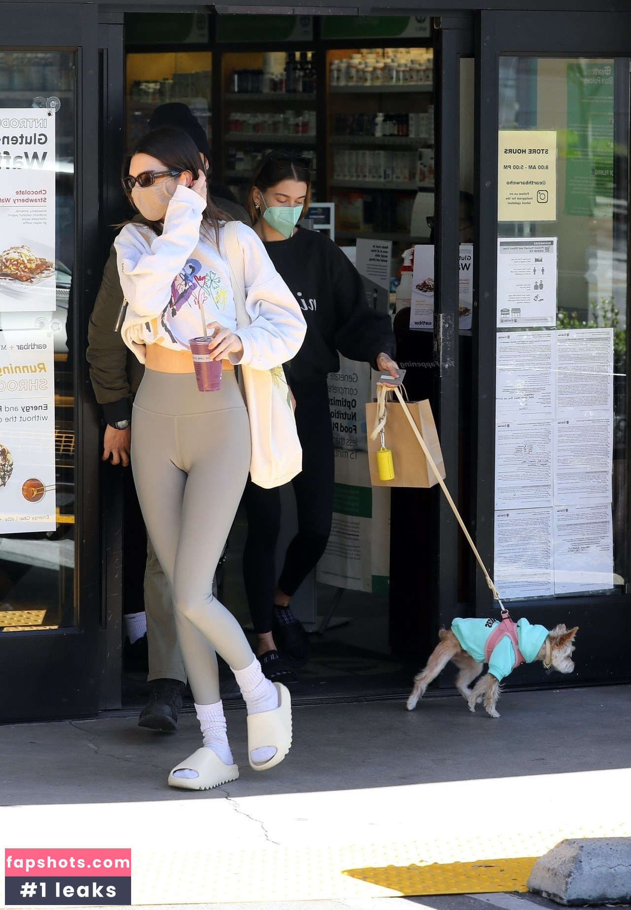 Kendall Jenner gallery photo #2411