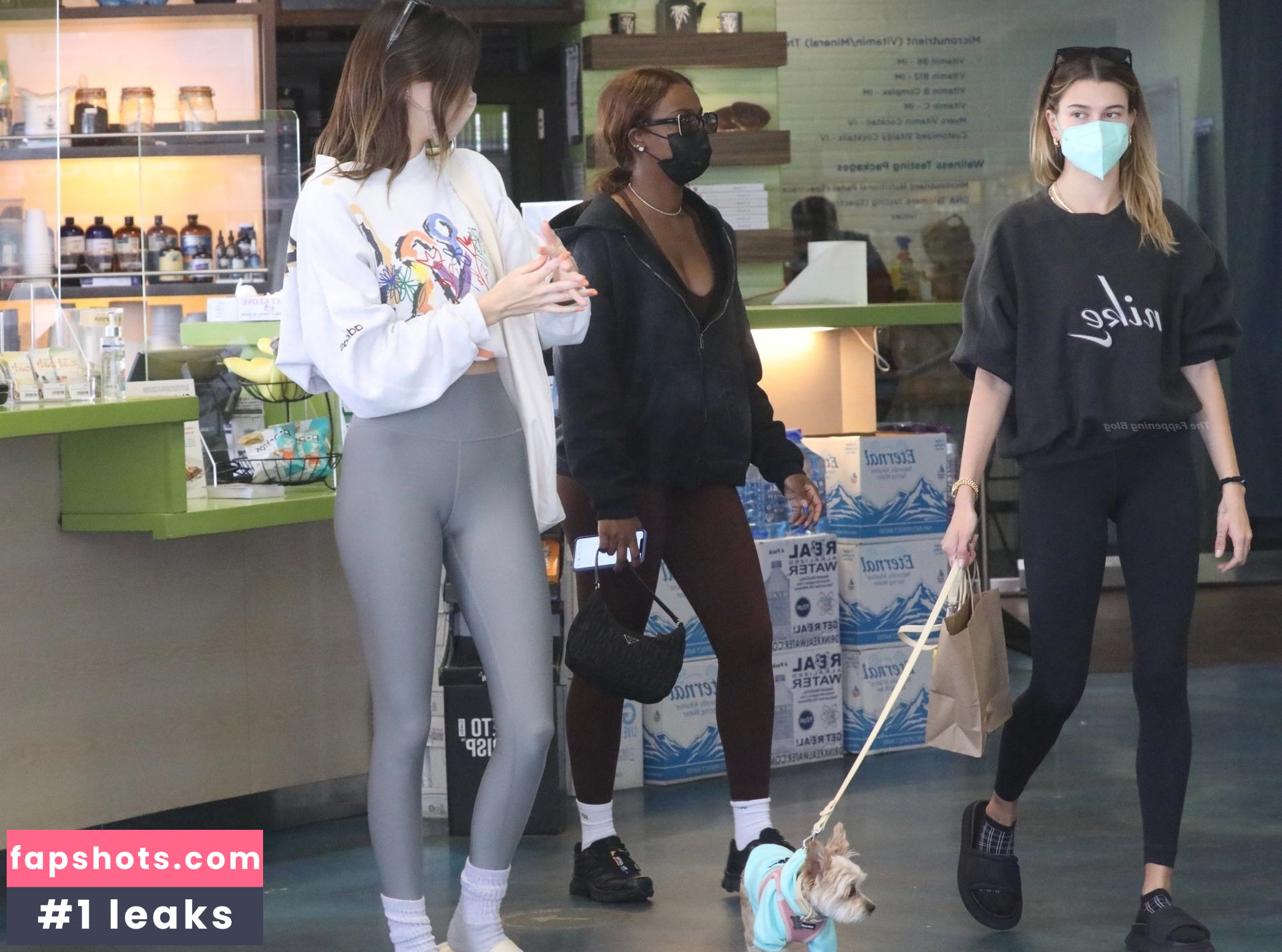 Kendall Jenner gallery photo #2419