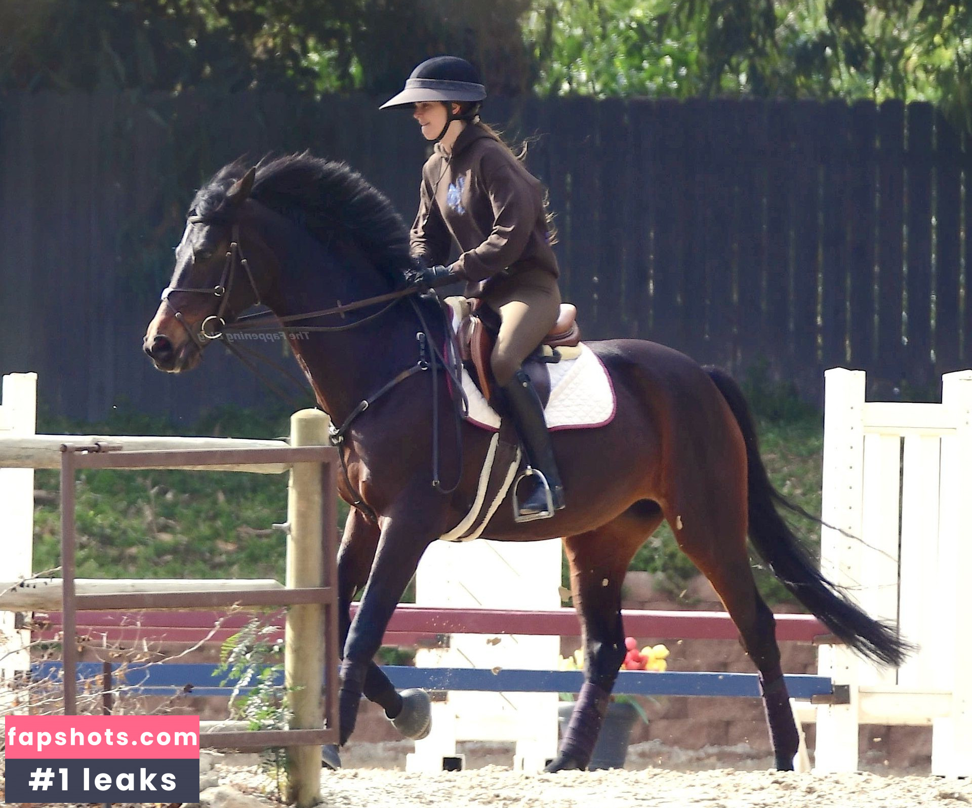 Kendall Jenner gallery photo #2444