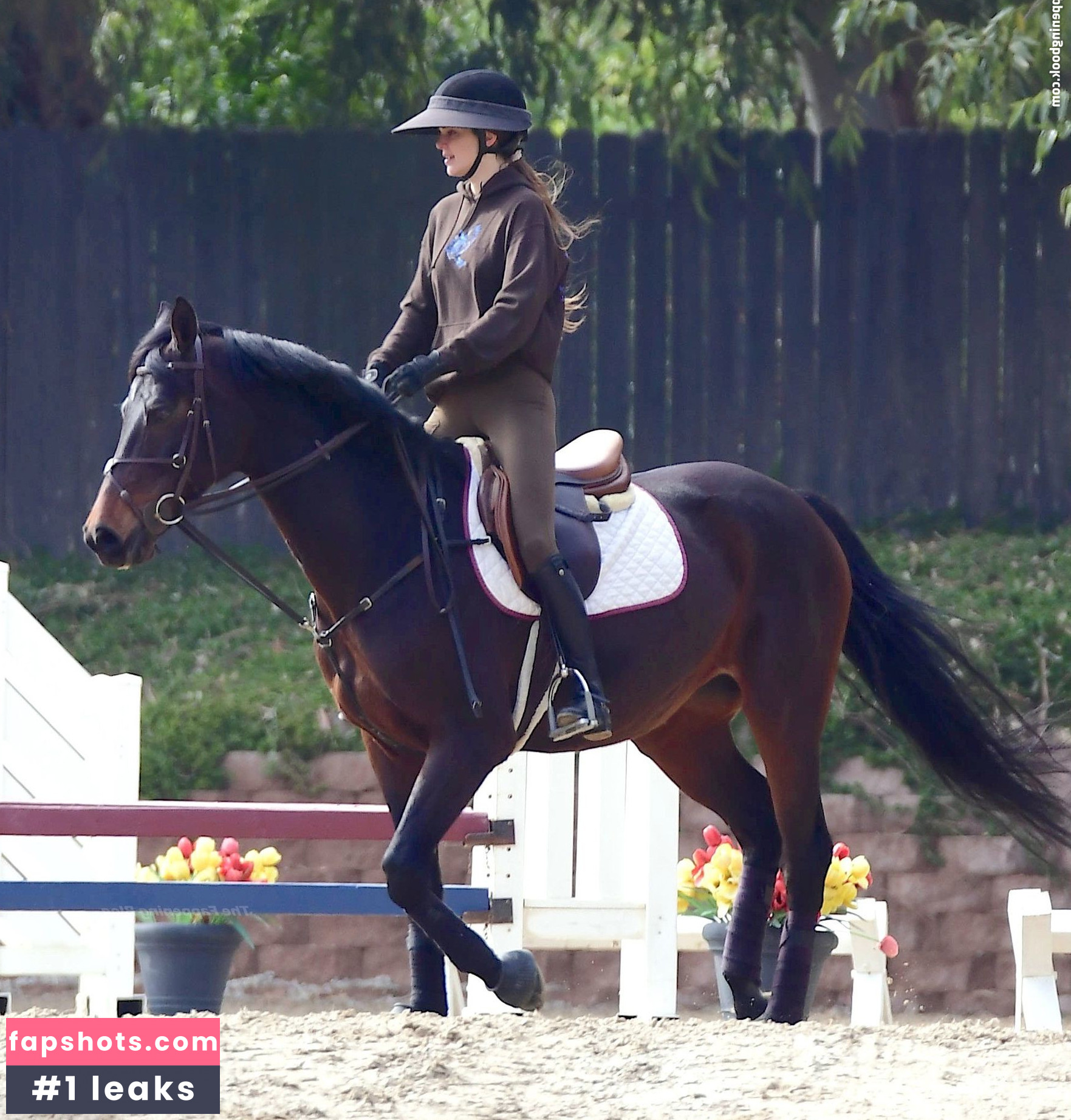 Kendall Jenner gallery photo #2448