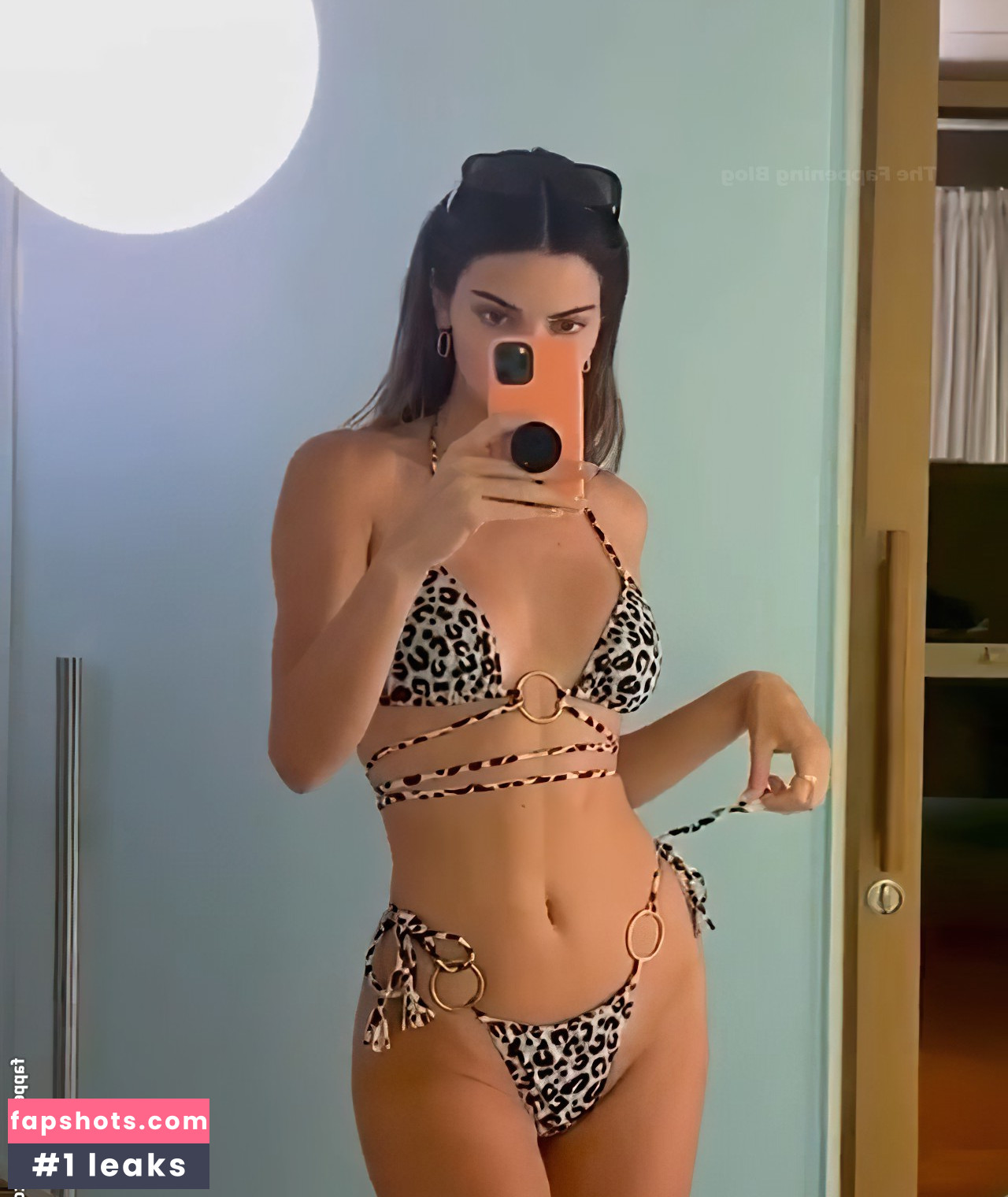 Kendall Jenner gallery photo #2552