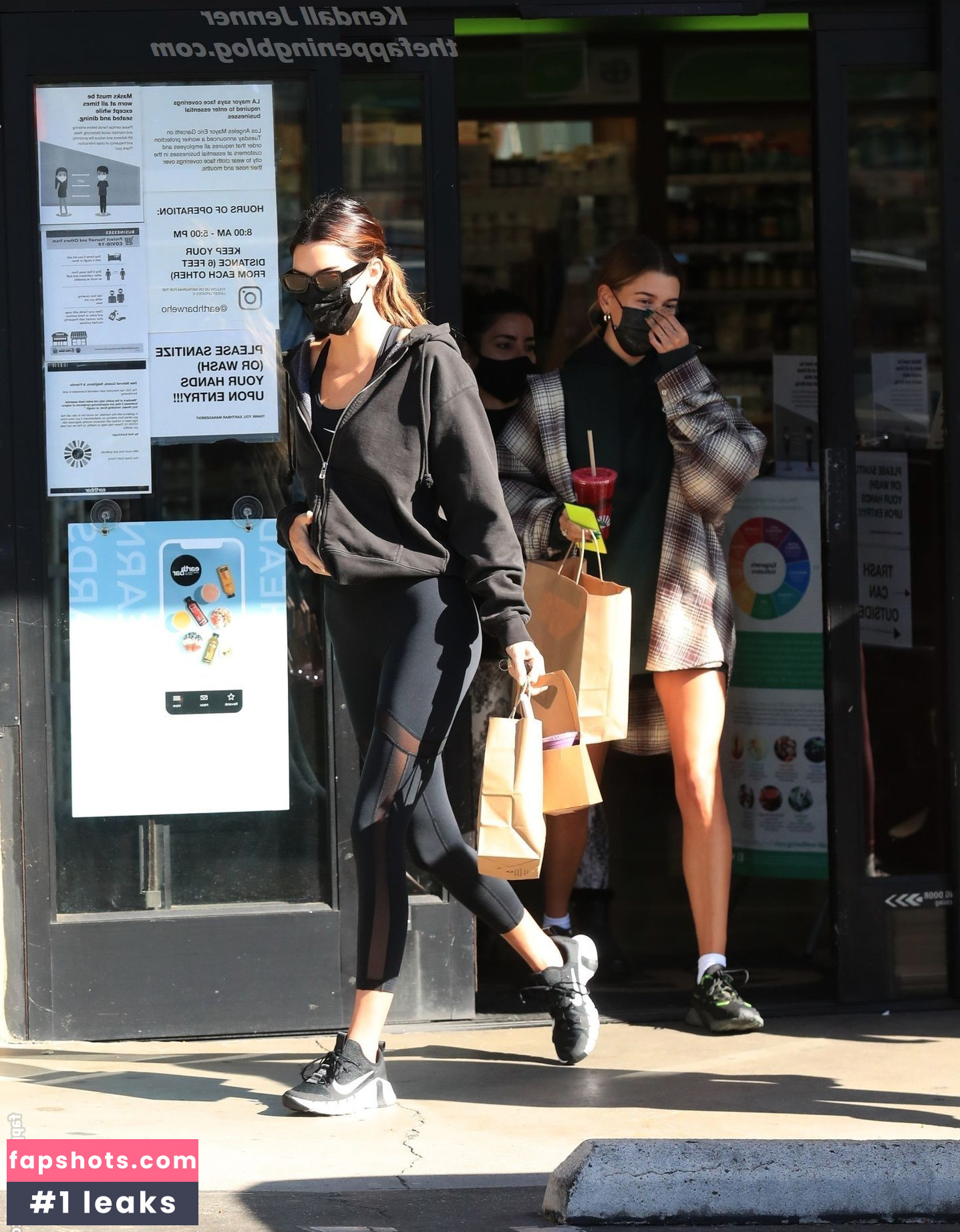 Kendall Jenner gallery photo #2578