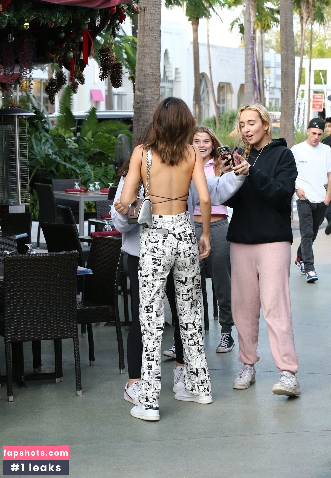 Kendall Jenner gallery photo #2959