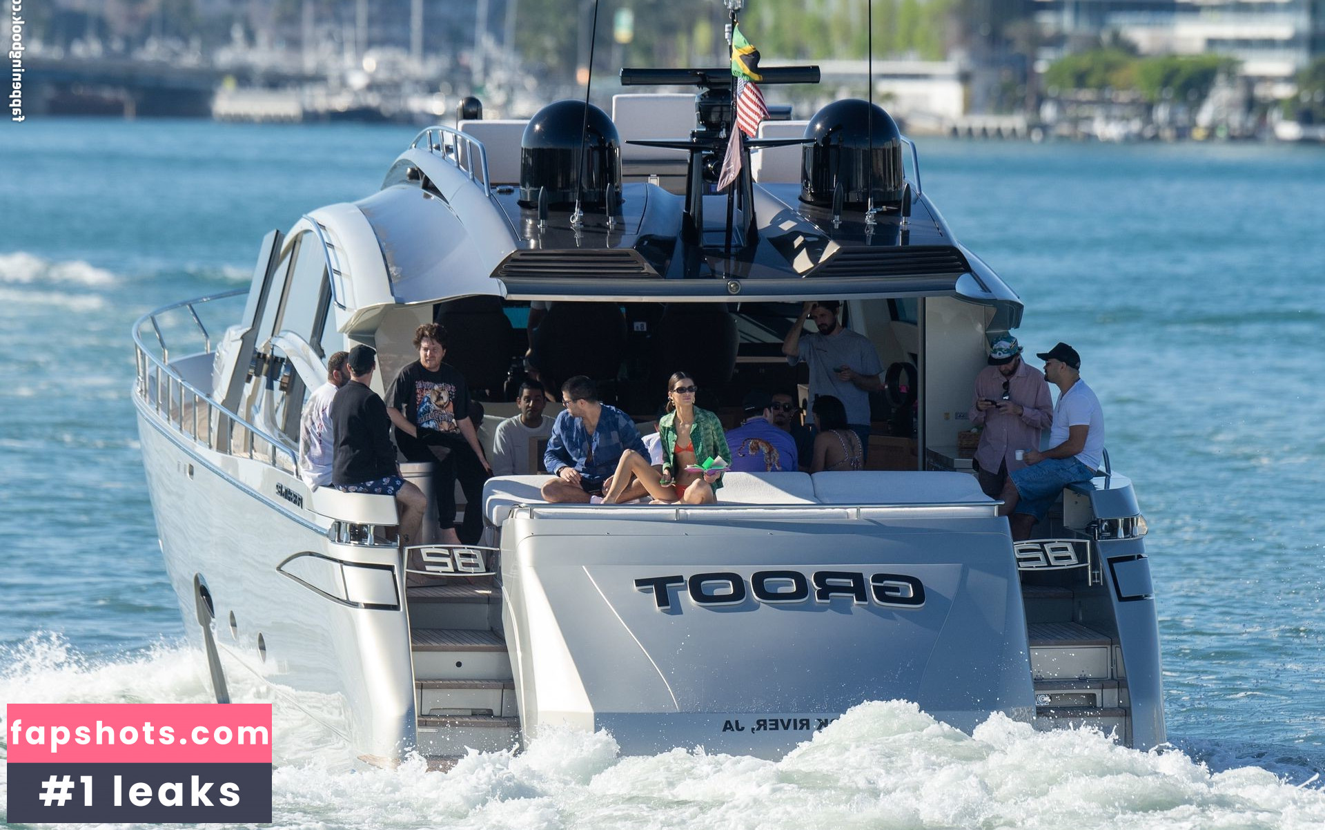 Kendall Jenner gallery photo #2998