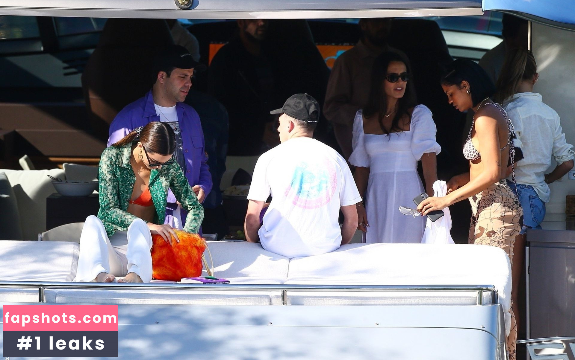 Kendall Jenner gallery photo #3012