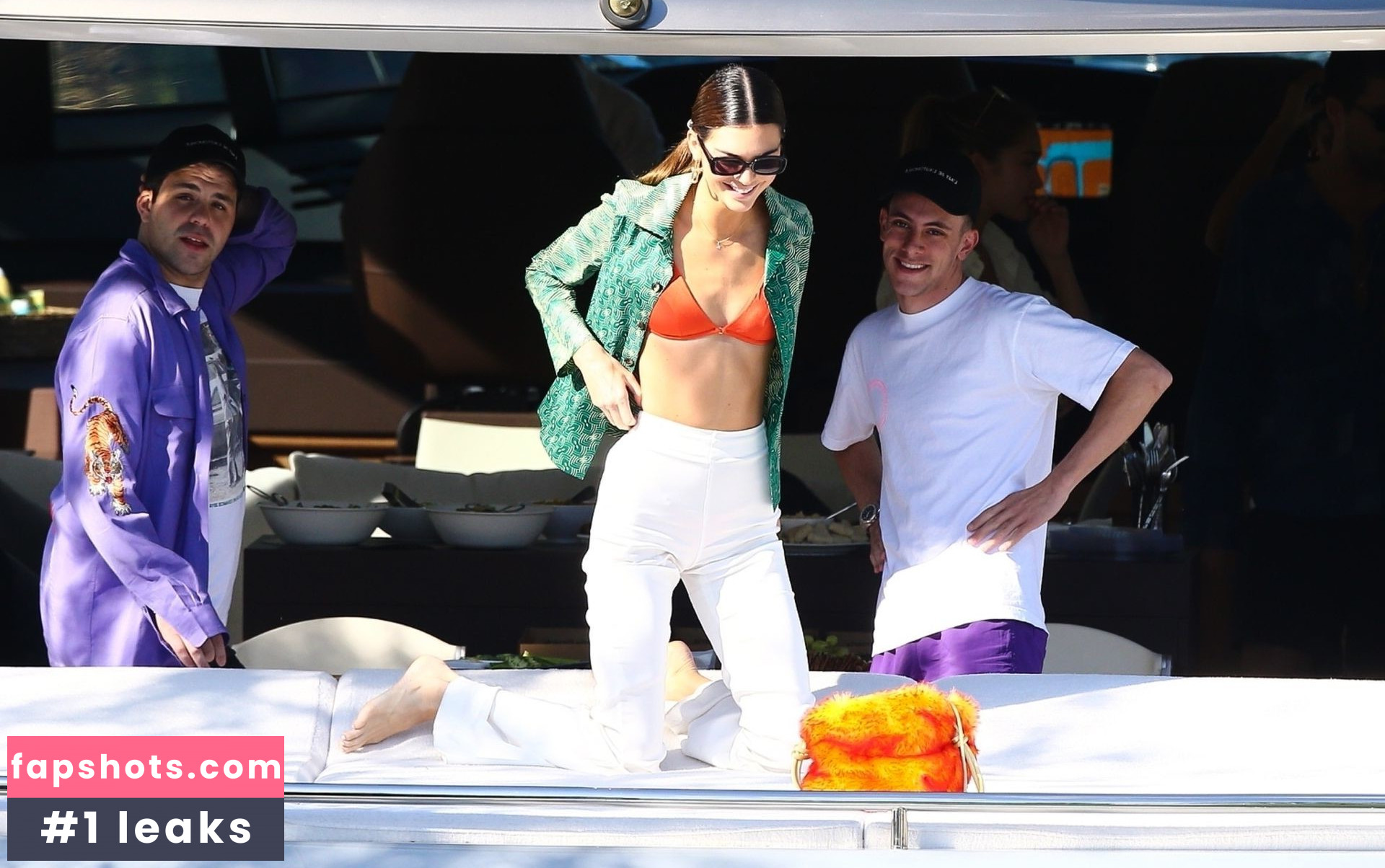 Kendall Jenner gallery photo #3014