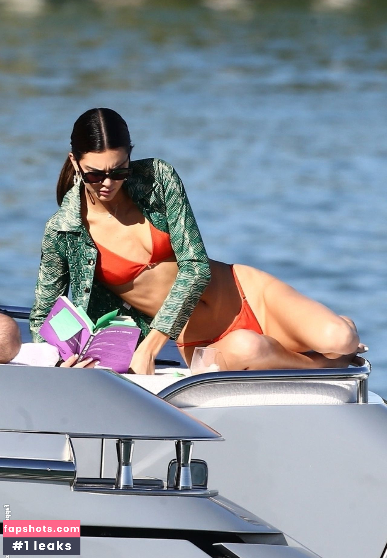 Kendall Jenner gallery photo #3026
