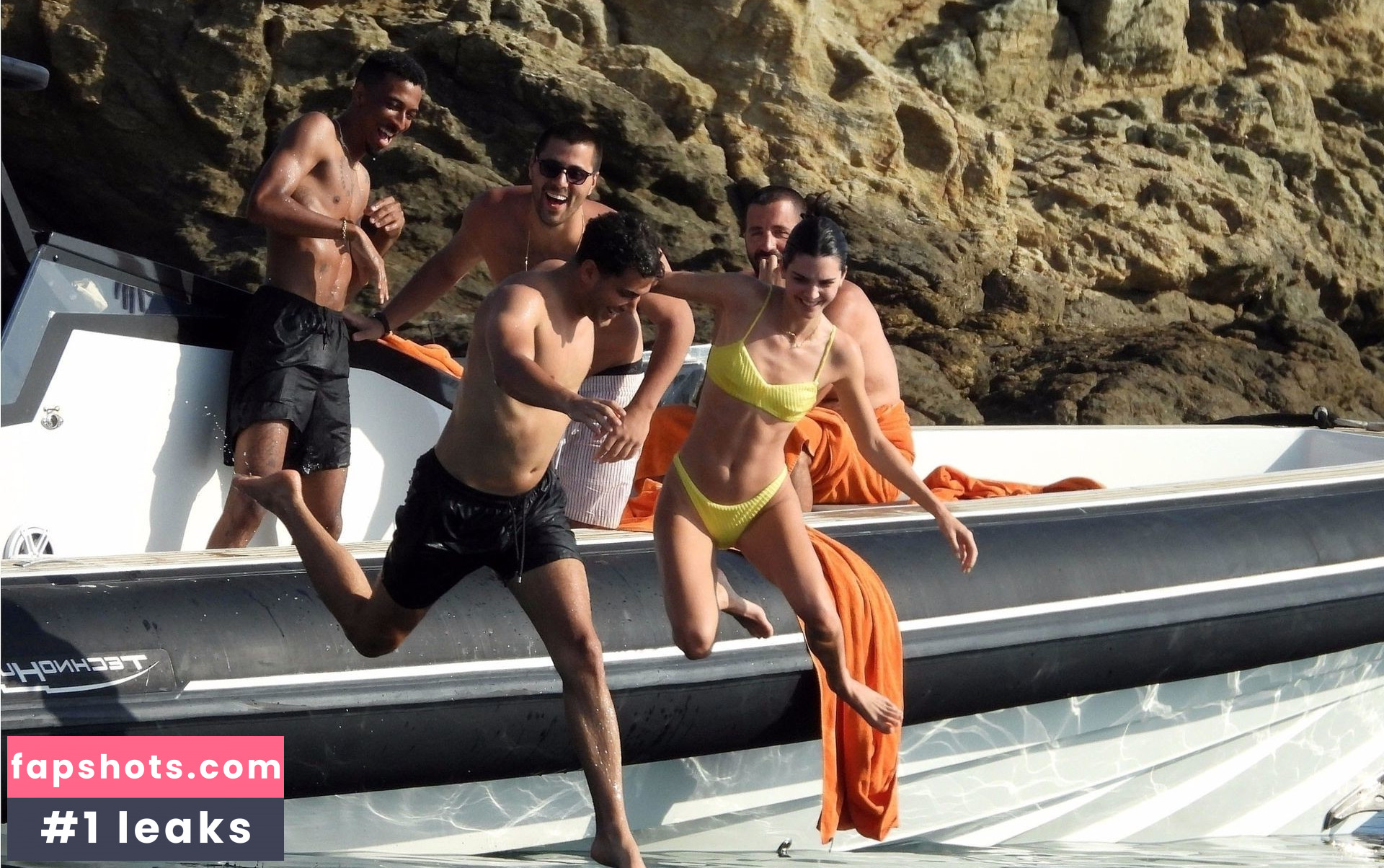 Kendall Jenner gallery photo #3111