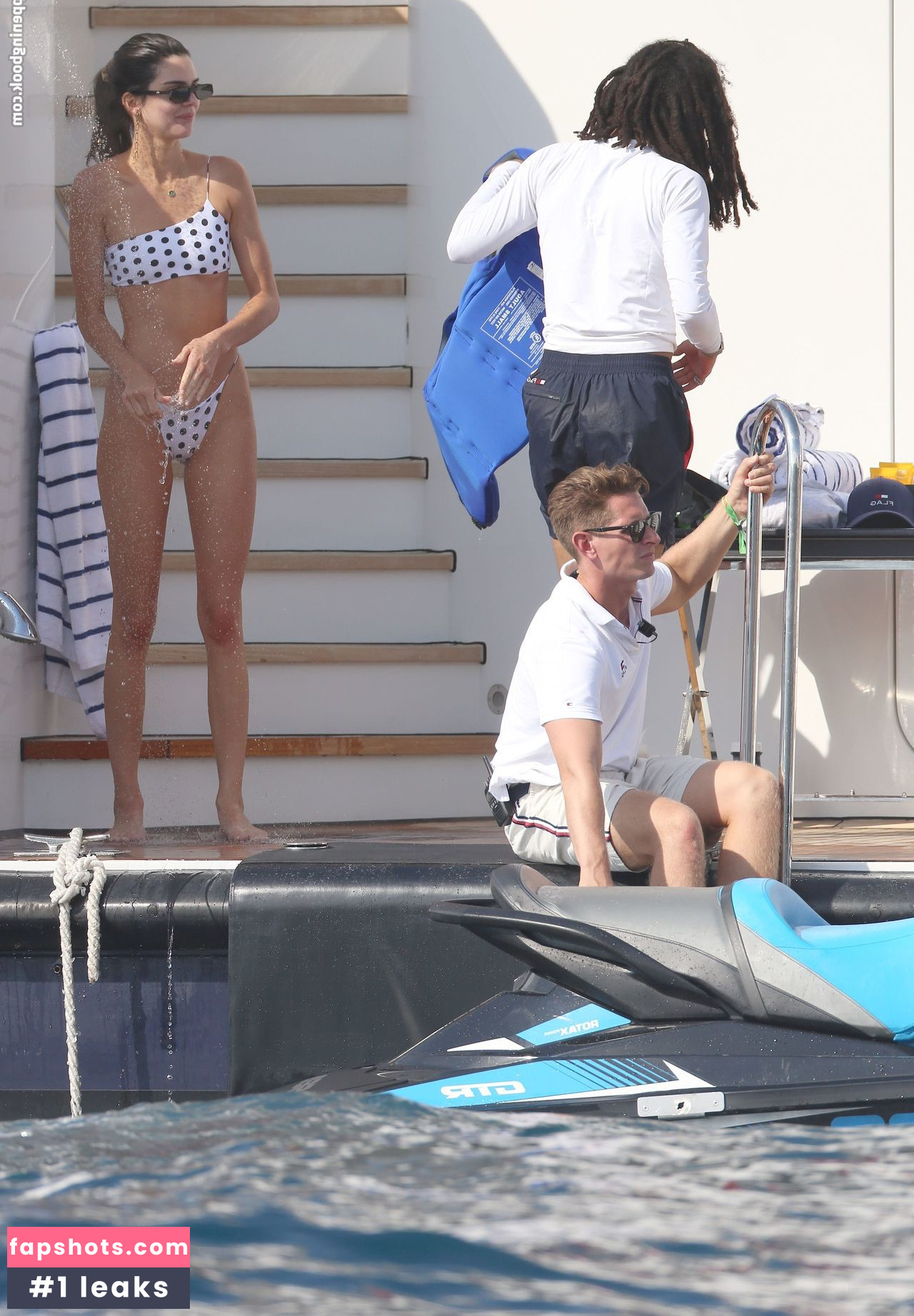 Kendall Jenner gallery photo #3167