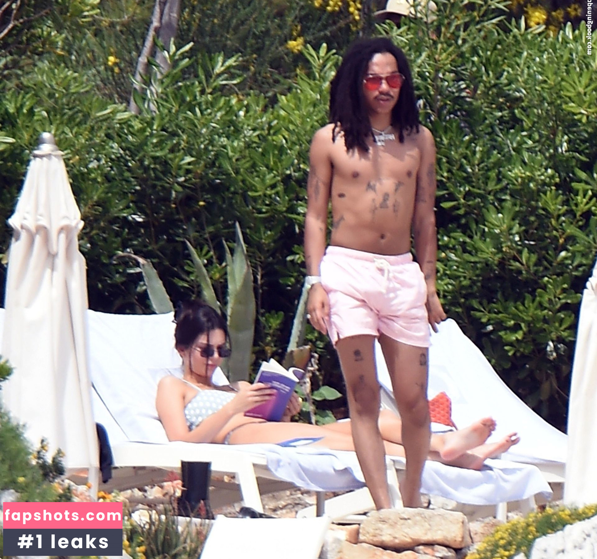 Kendall Jenner gallery photo #3200