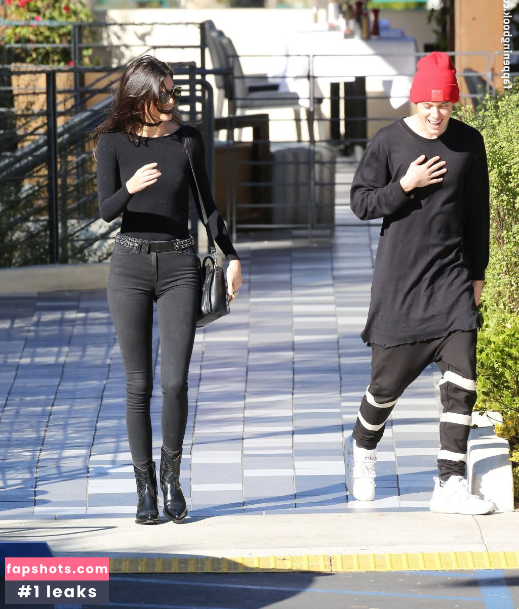 Kendall Jenner Nude Leaks OnlyFans Photos #3292 - LeakJerk