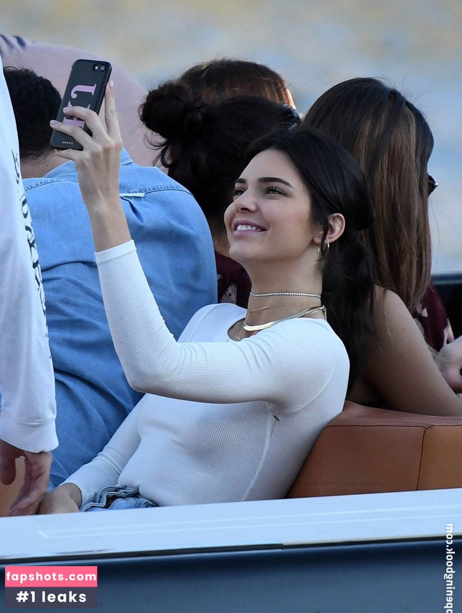Kendall Jenner Nude Leaks OnlyFans Photos #3343 - LeakJerk