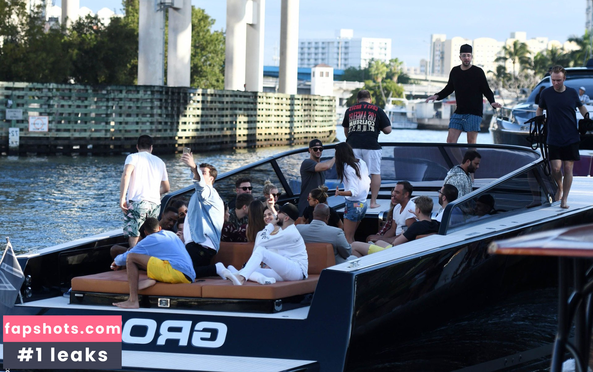 Kendall Jenner Nude Leaks OnlyFans Photos #3348 - LeakJerk