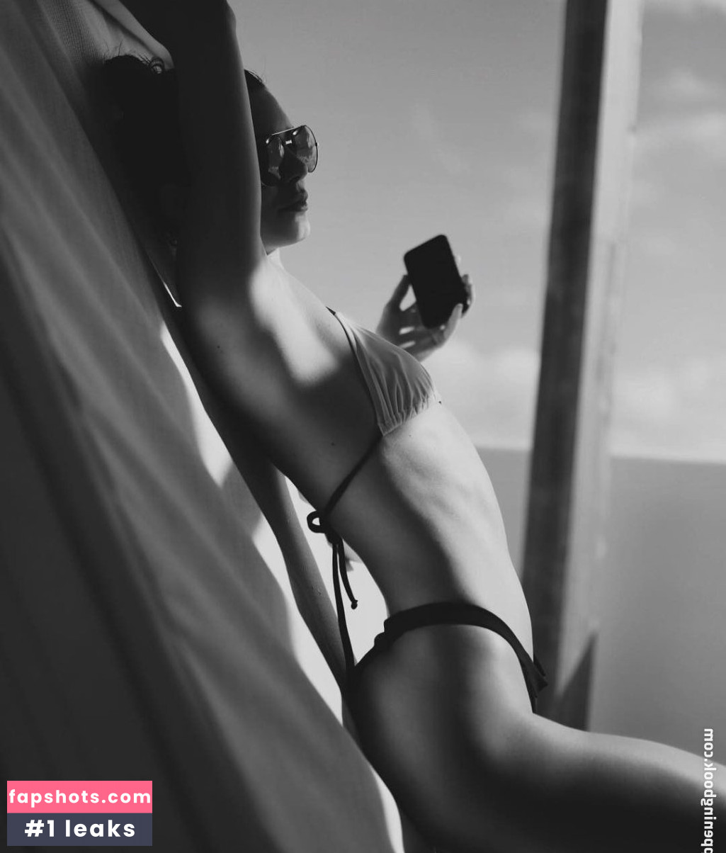 Kendall Jenner Nude Leaks OnlyFans Photos #3360 - LeakJerk