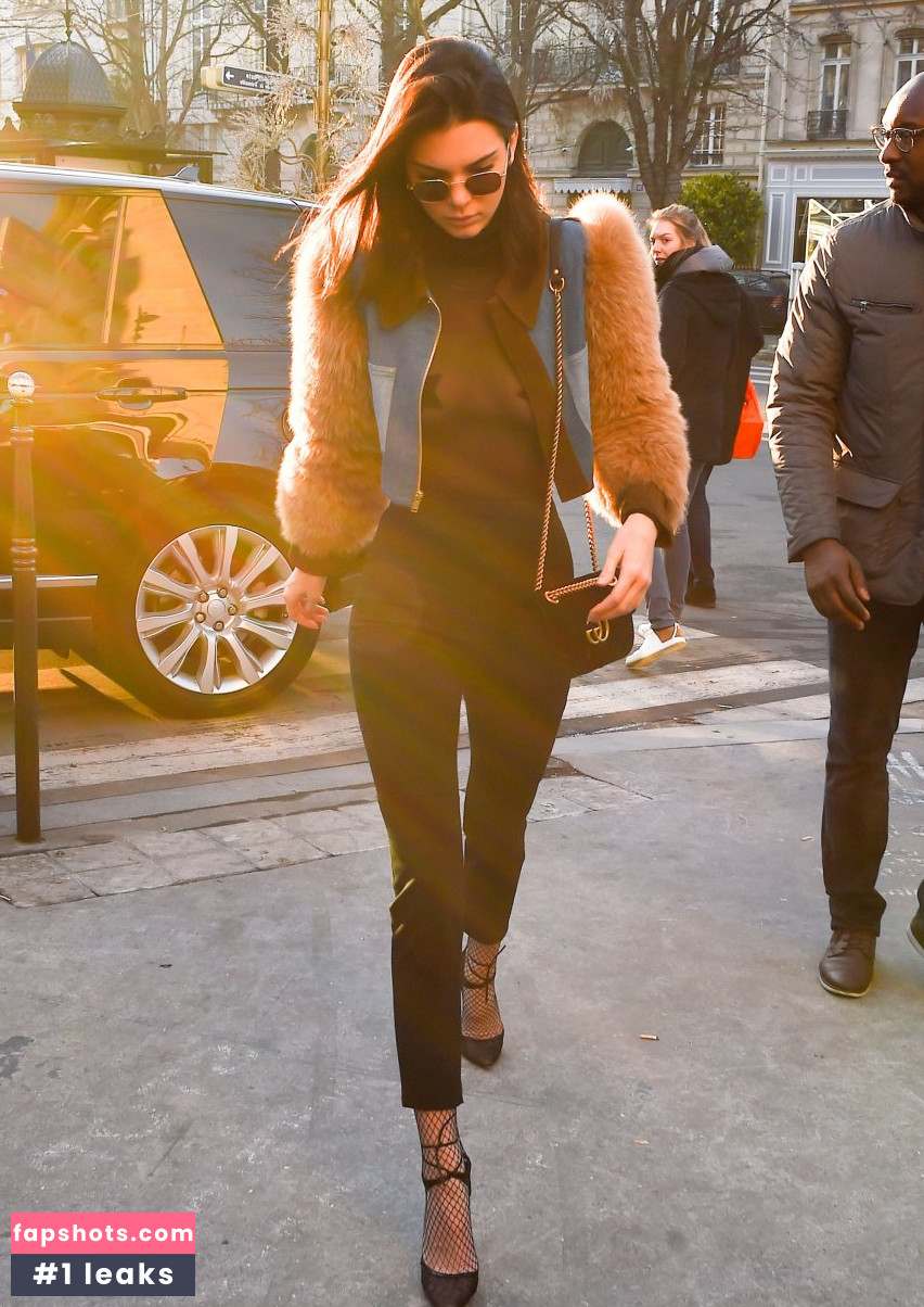 Kendall Jenner Nude Leaks OnlyFans Photos #3366 - LeakJerk