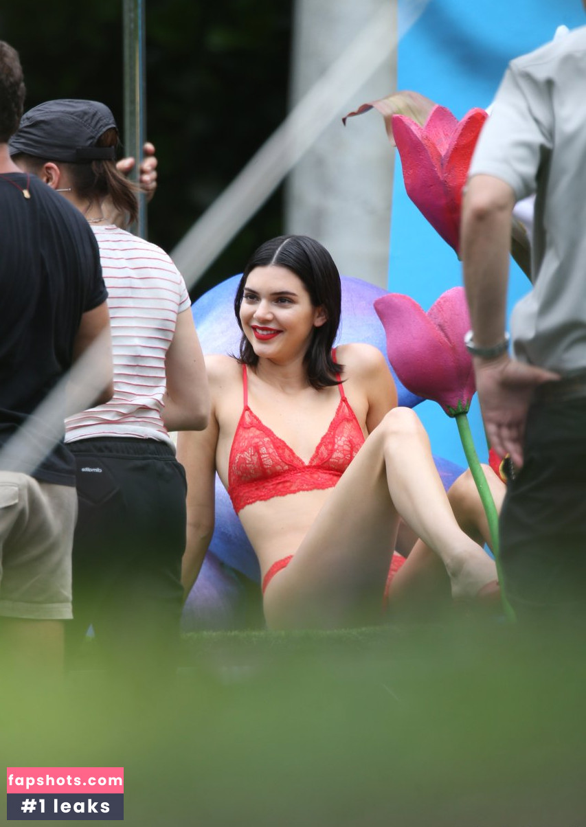 Kendall Jenner Nude Leaks OnlyFans Photos #3374 - LeakJerk