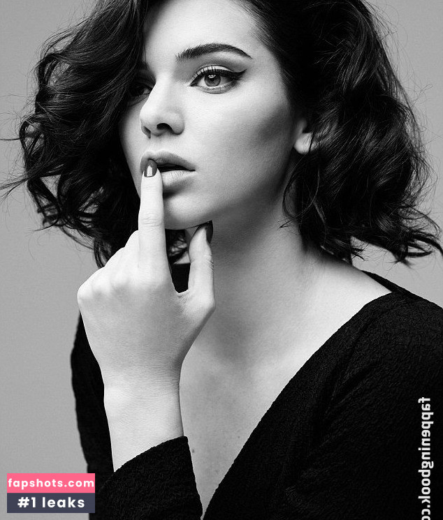 Kendall Jenner Nude Leaks OnlyFans Photos #3389 - LeakJerk