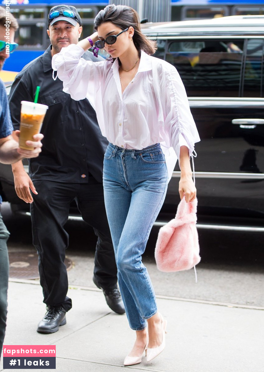 Kendall Jenner Nude Leaks OnlyFans Photos #3428 - LeakJerk