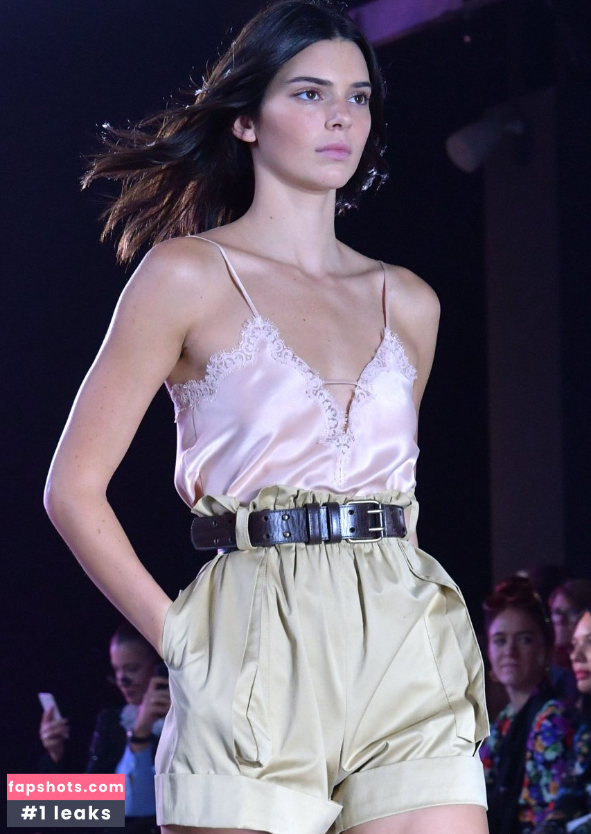 Kendall Jenner Nude Leaks OnlyFans Photos #3544 - LeakJerk