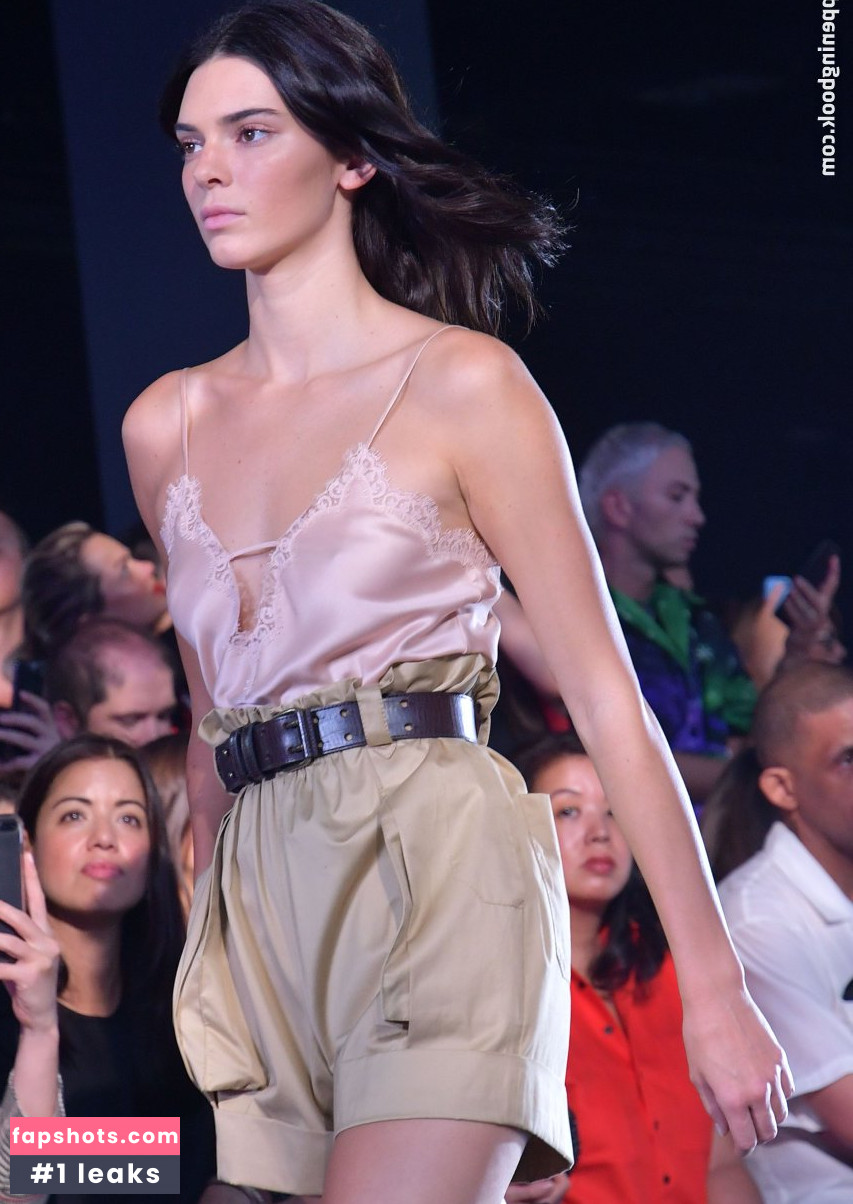 Kendall Jenner Nude Leaks OnlyFans Photos #3545 - LeakJerk