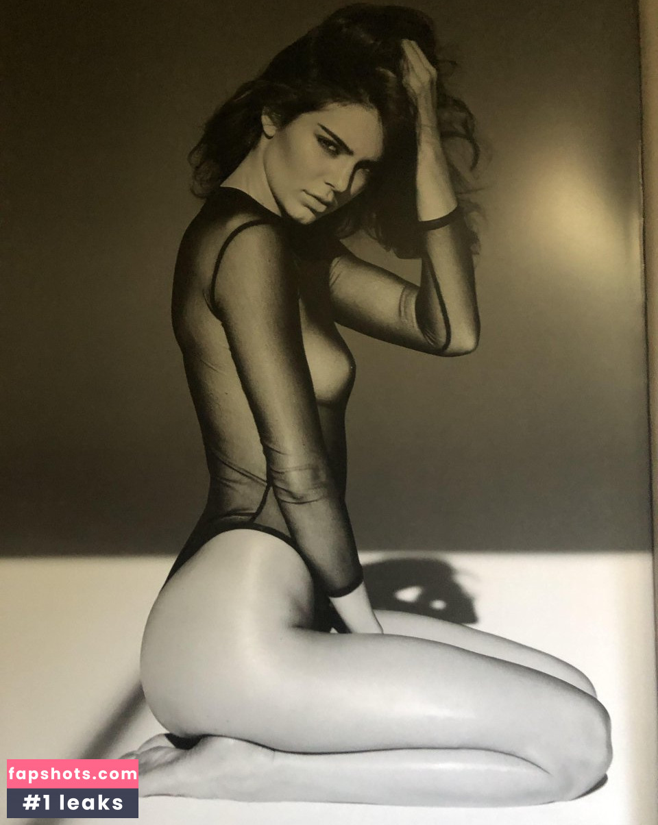 Kendall Jenner gallery photo #3564