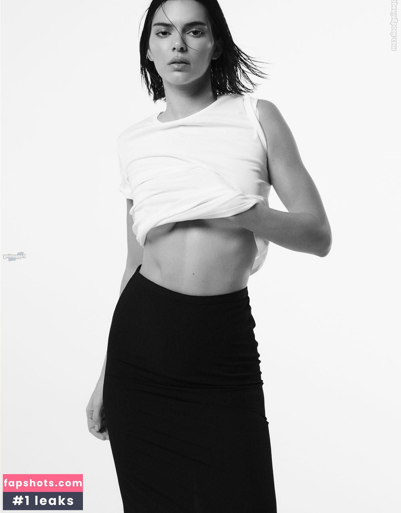 Kendall Jenner gallery photo #364