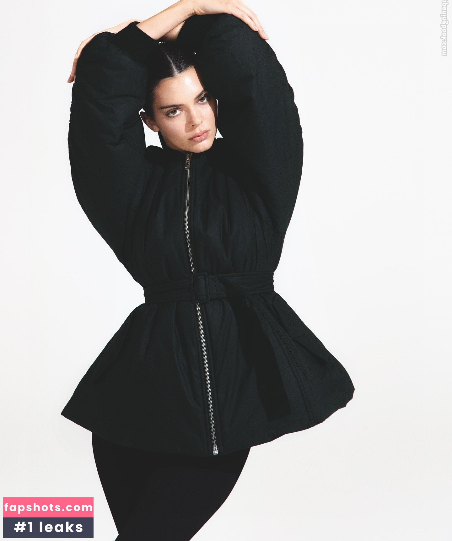 Kendall Jenner gallery photo #370