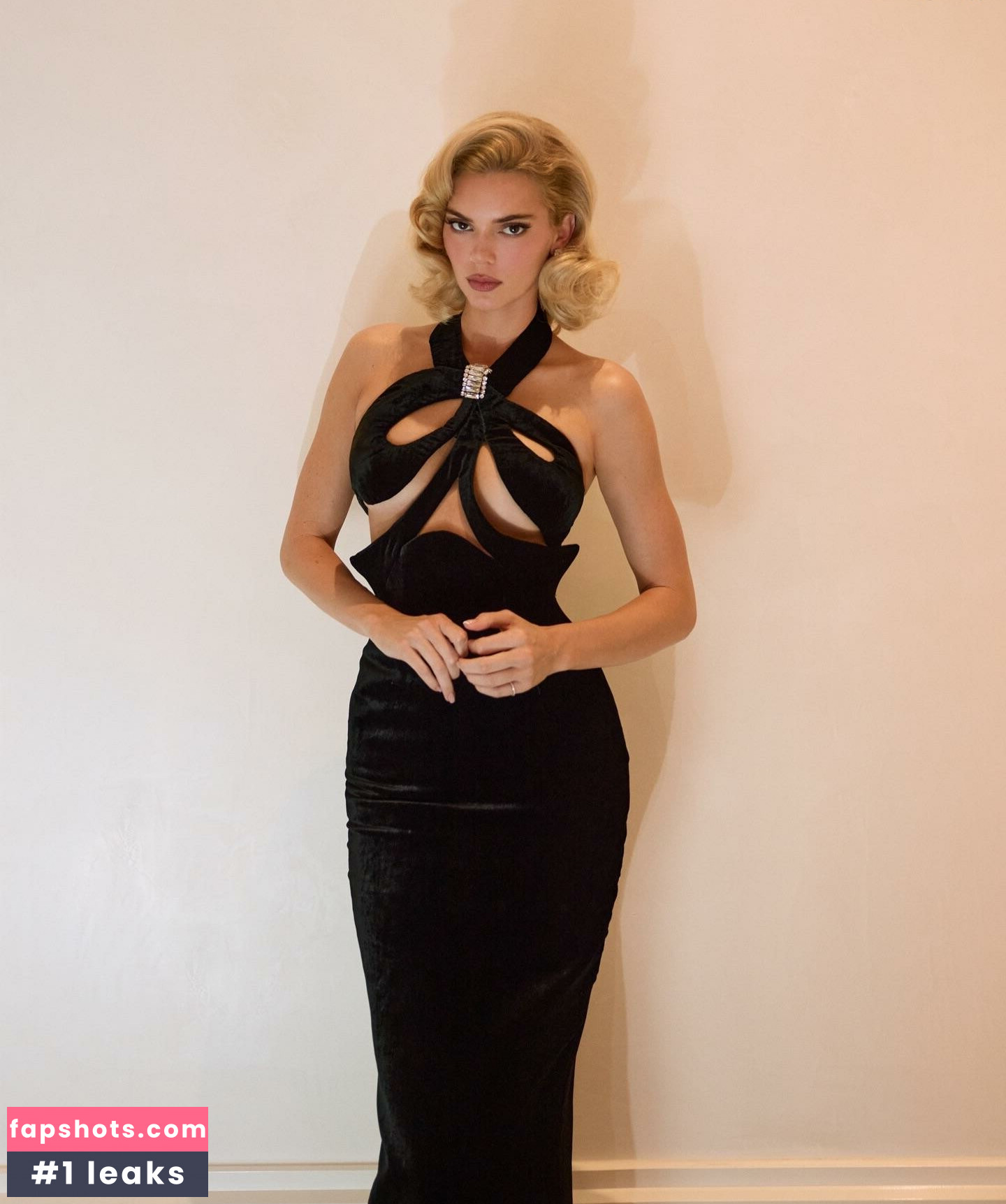 Kendall Jenner gallery photo #382