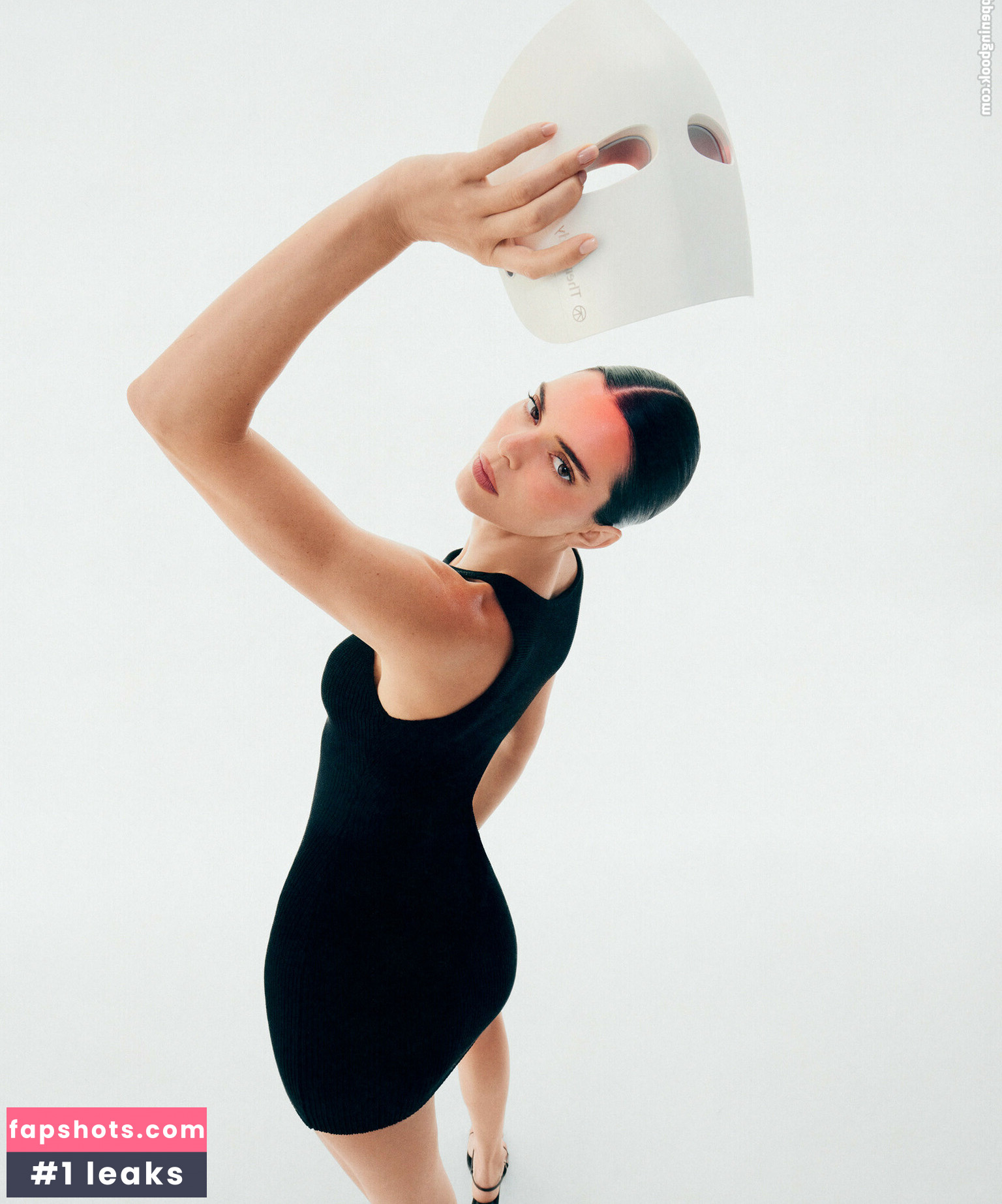 Kendall Jenner gallery photo #6