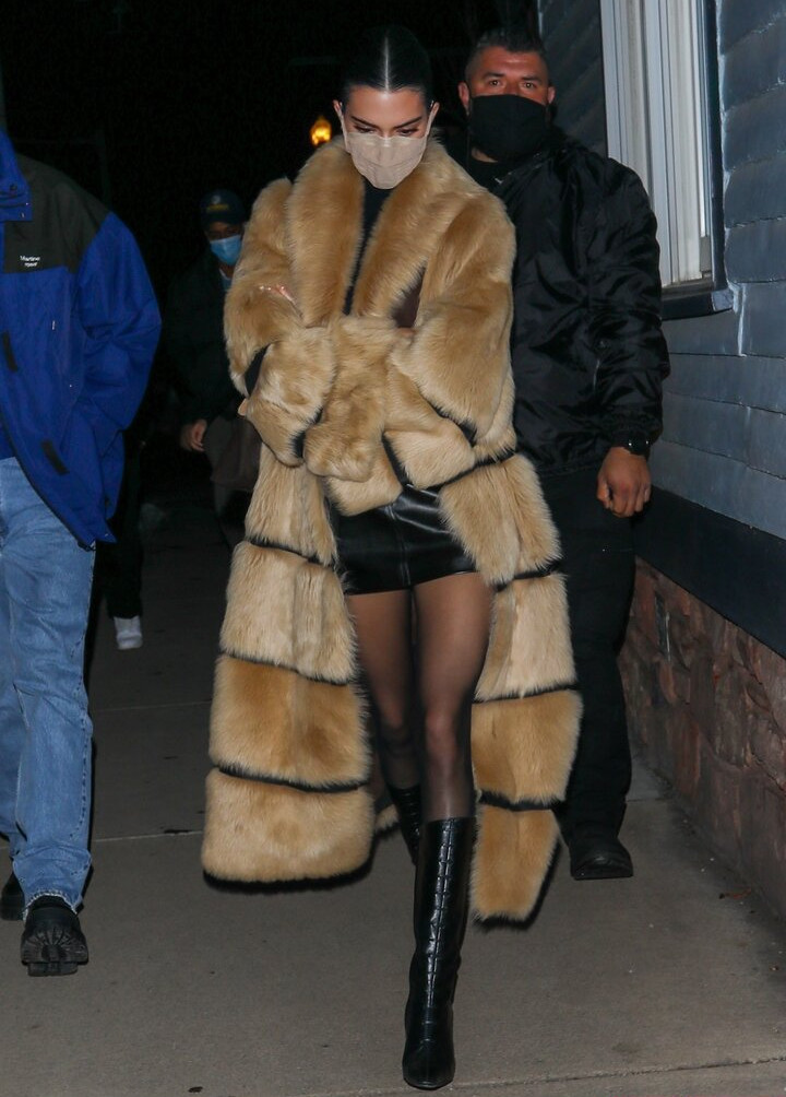 kendall-jenner gallery photo #2970