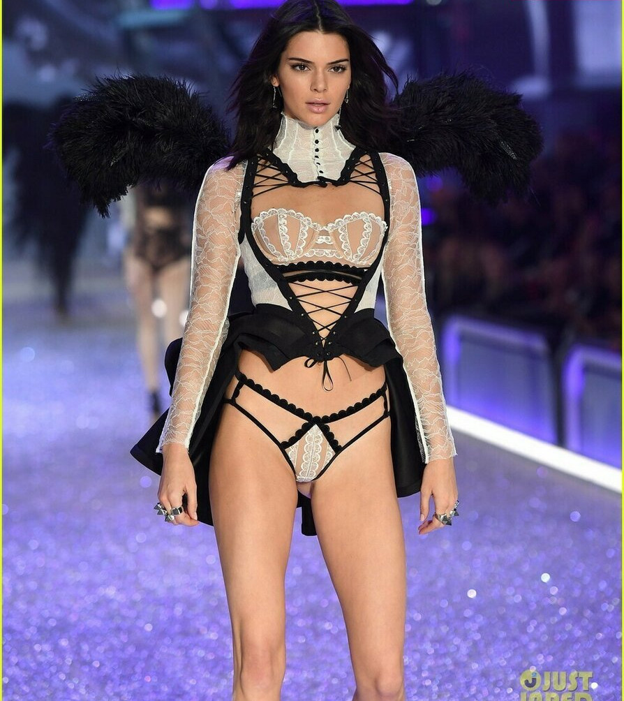 kendall-jenner gallery photo #3182