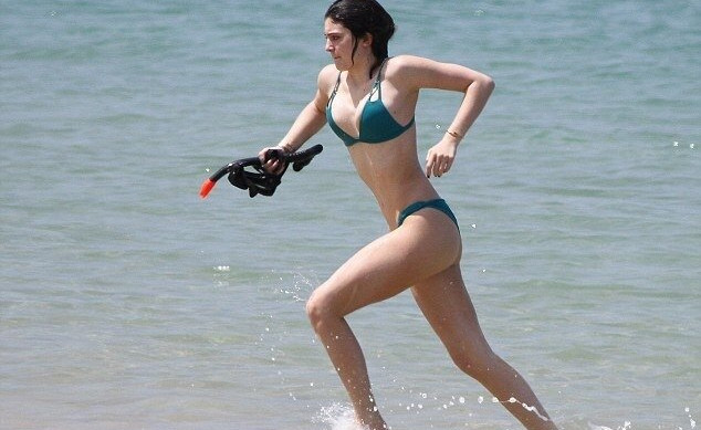 kendall-jenner Nahé úniky fotek pouze od fanoušků #689 - Fapshots