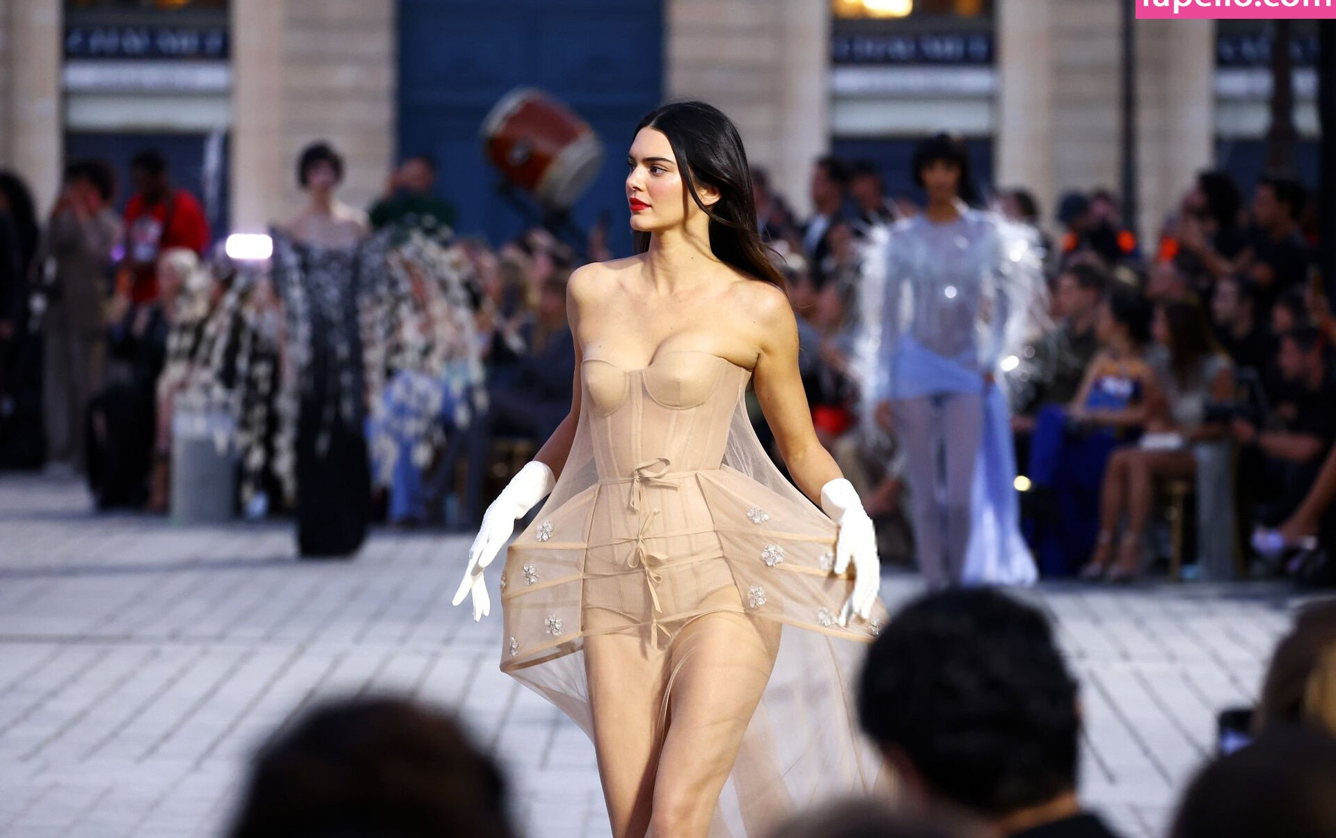 kendall-jenner gallery photo #885